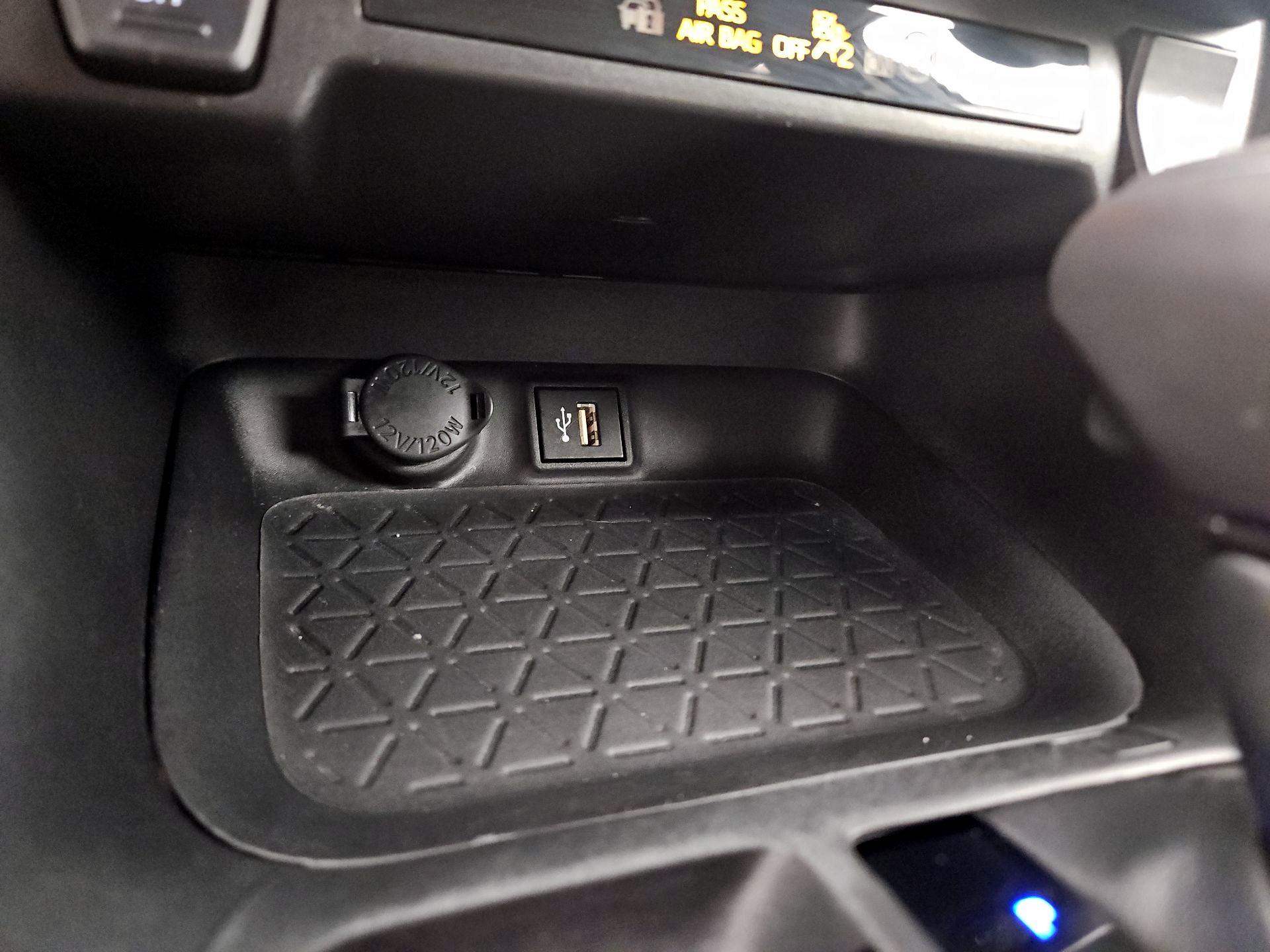 Thumbnail: 2024 Toyota RAV4 - 18