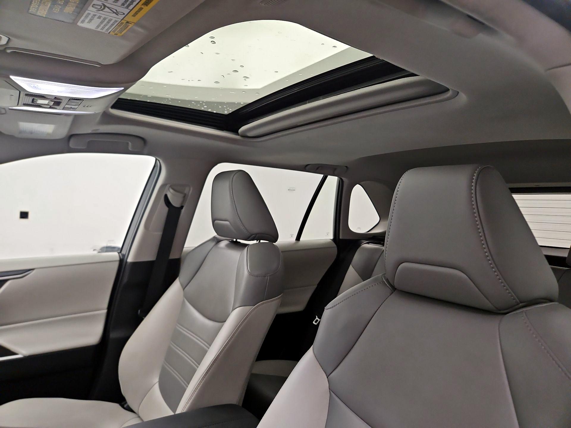 Thumbnail: 2024 Toyota RAV4 - 19