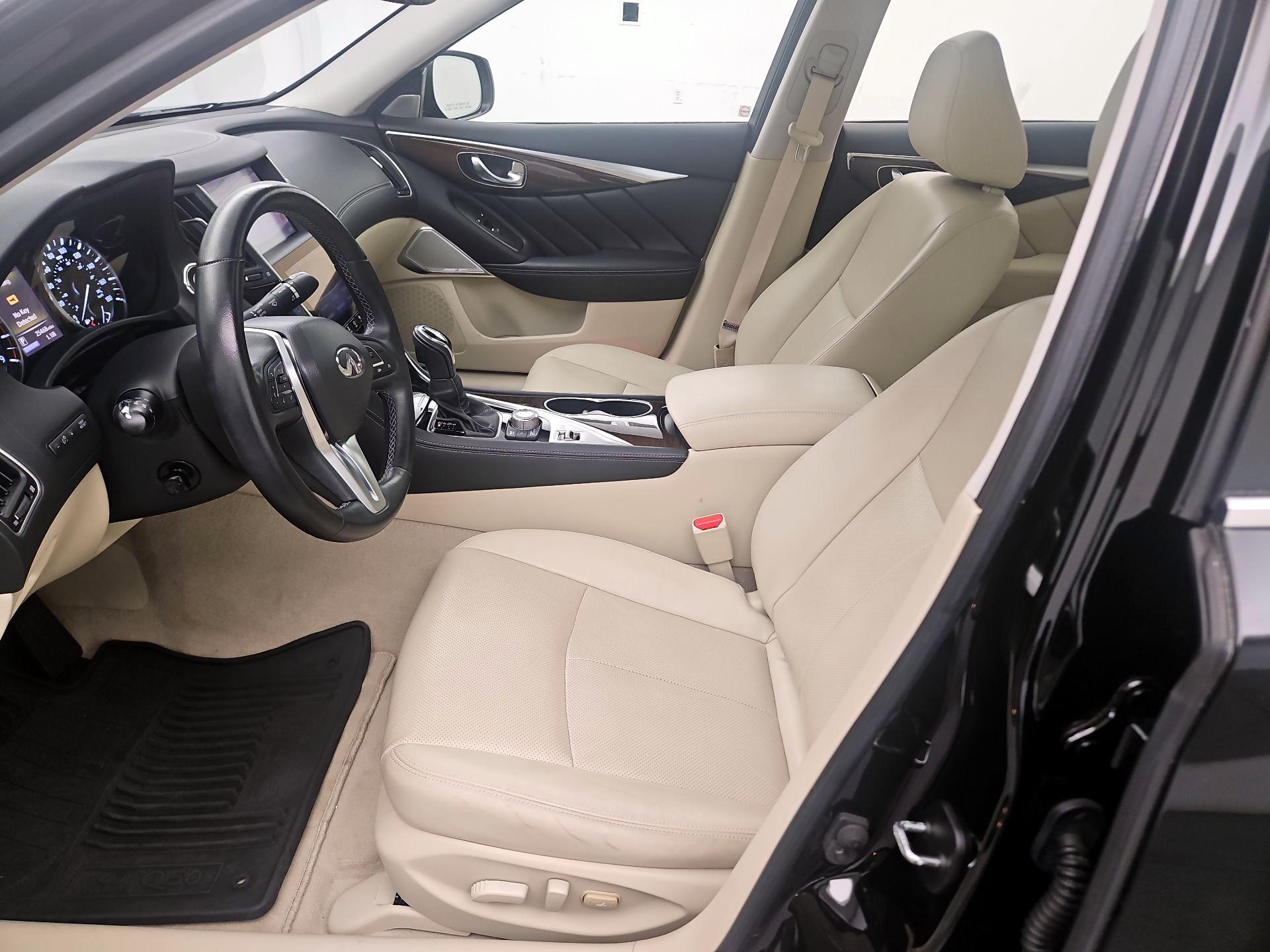 Thumbnail: 2018 INFINITI Q50 - 11