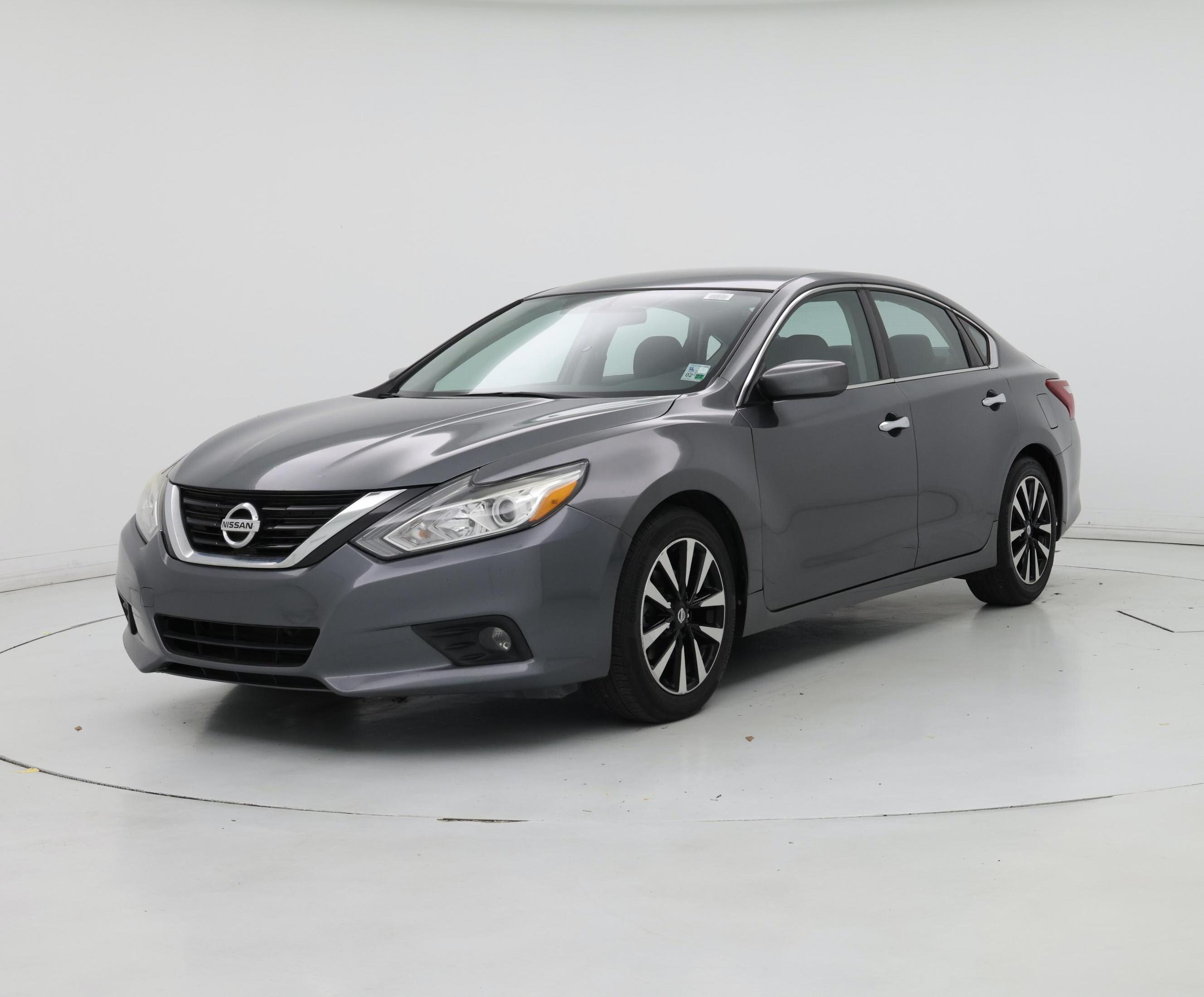 Thumbnail: 2018 Nissan Altima - 4