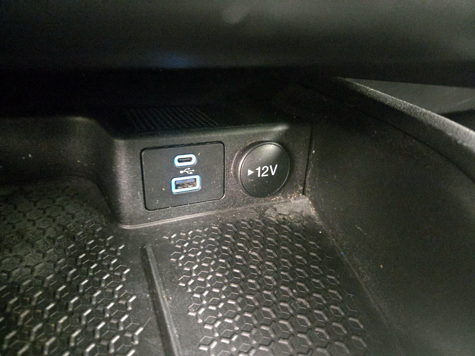 Thumbnail: 2021 Ford Bronco Sport - 18