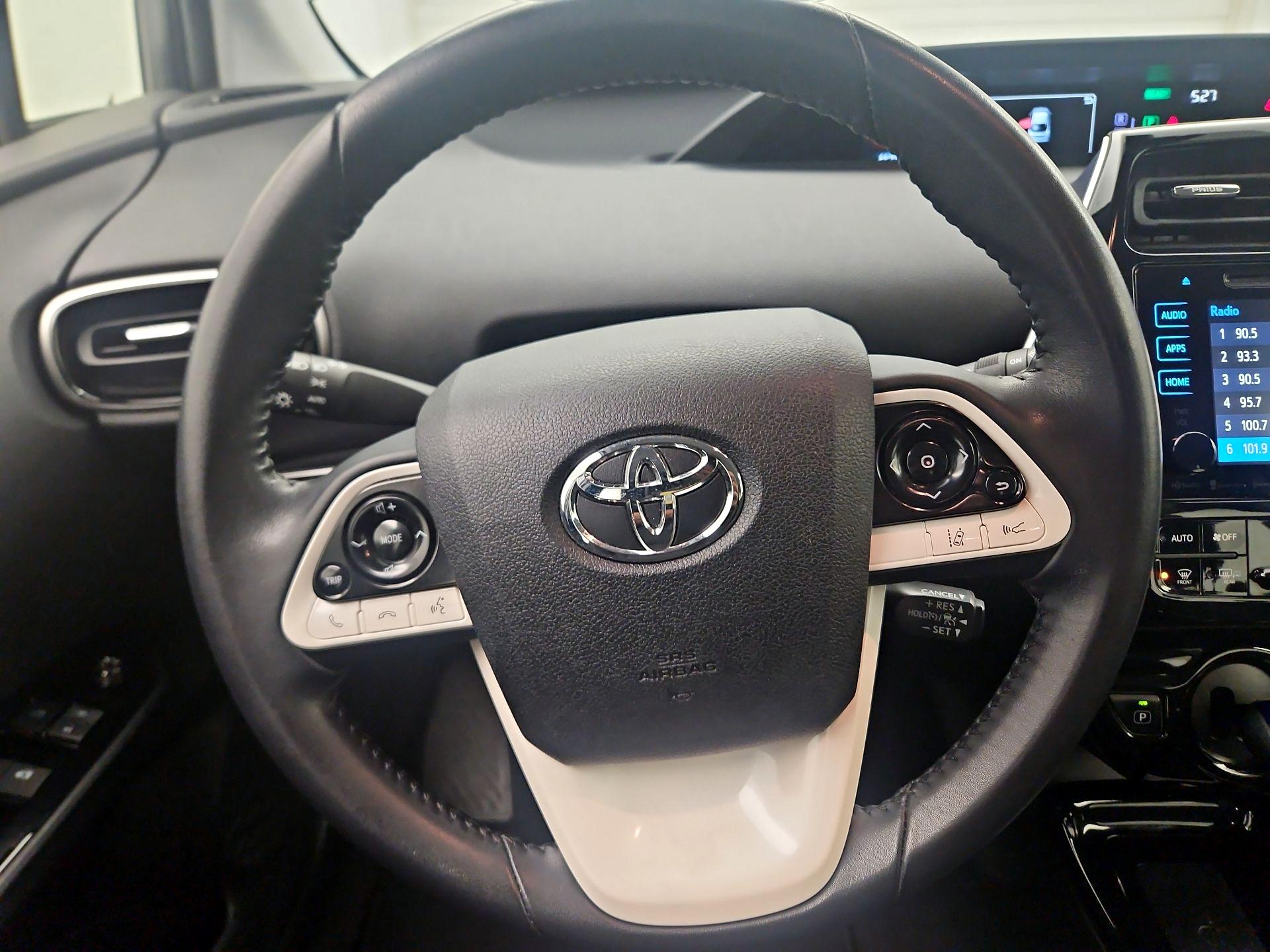 Thumbnail: 2017 Toyota Prius - 10