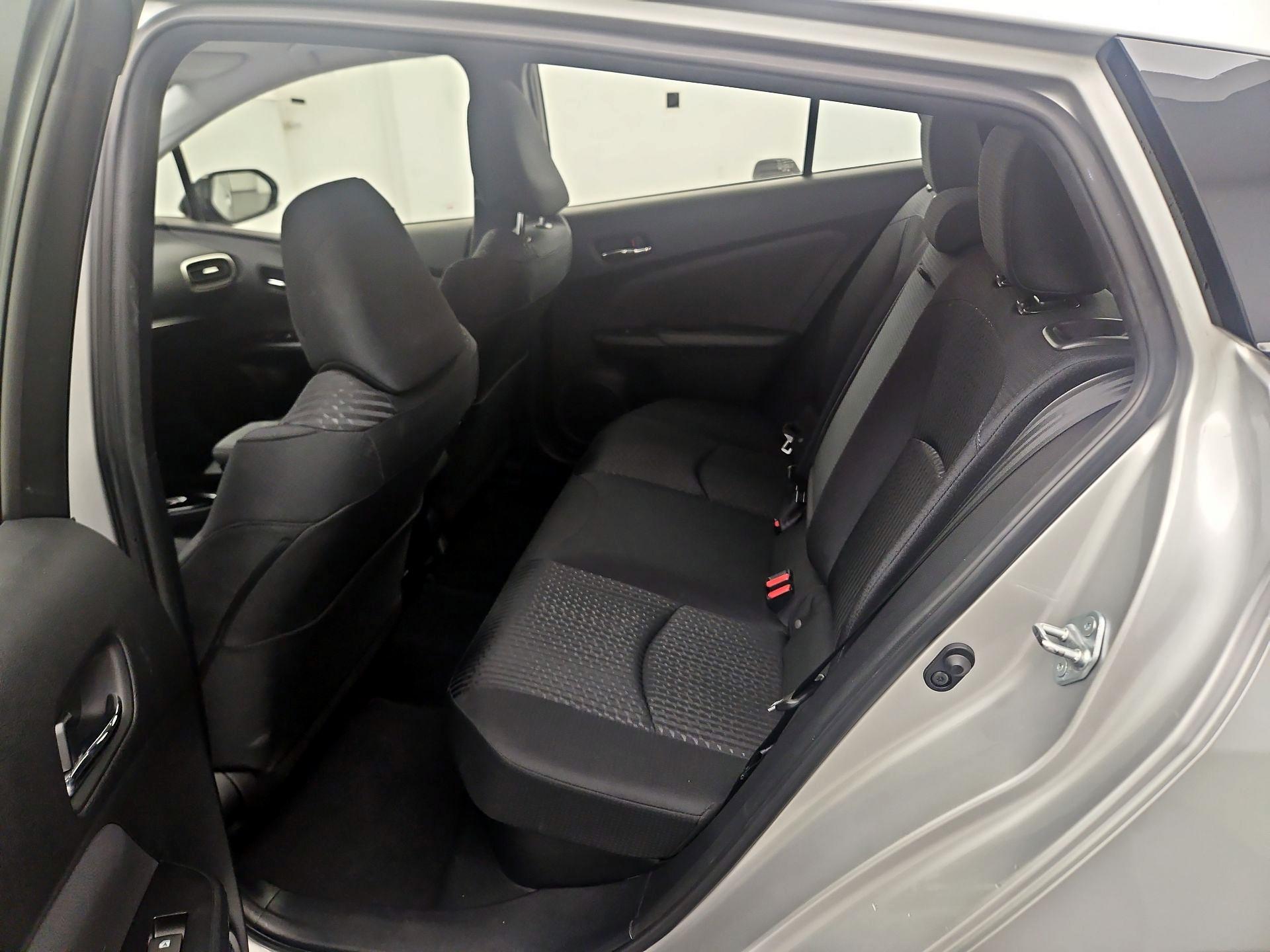 Thumbnail: 2017 Toyota Prius - 18