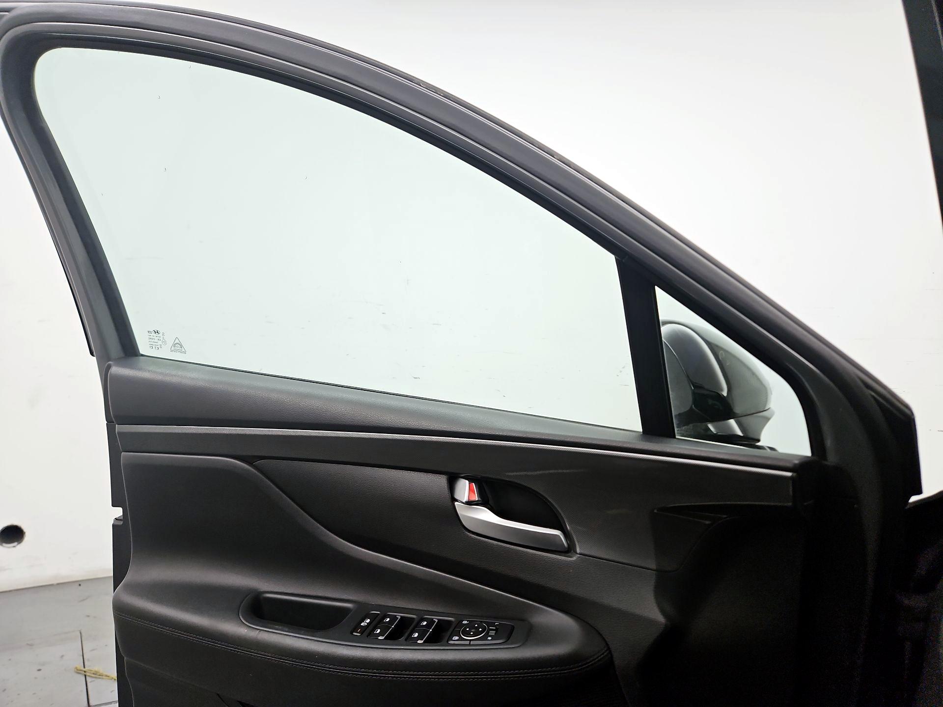 Thumbnail: 2022 Hyundai Santa Fe - 12