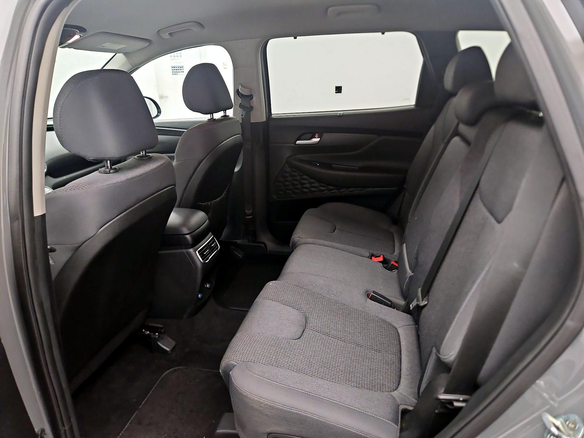 Thumbnail: 2022 Hyundai Santa Fe - 16