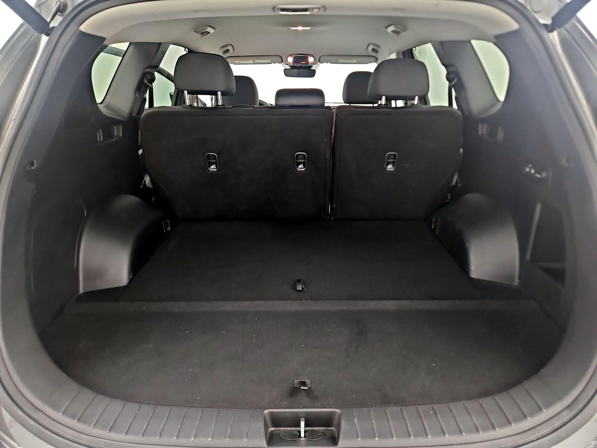 Thumbnail: 2022 Hyundai Santa Fe - 17