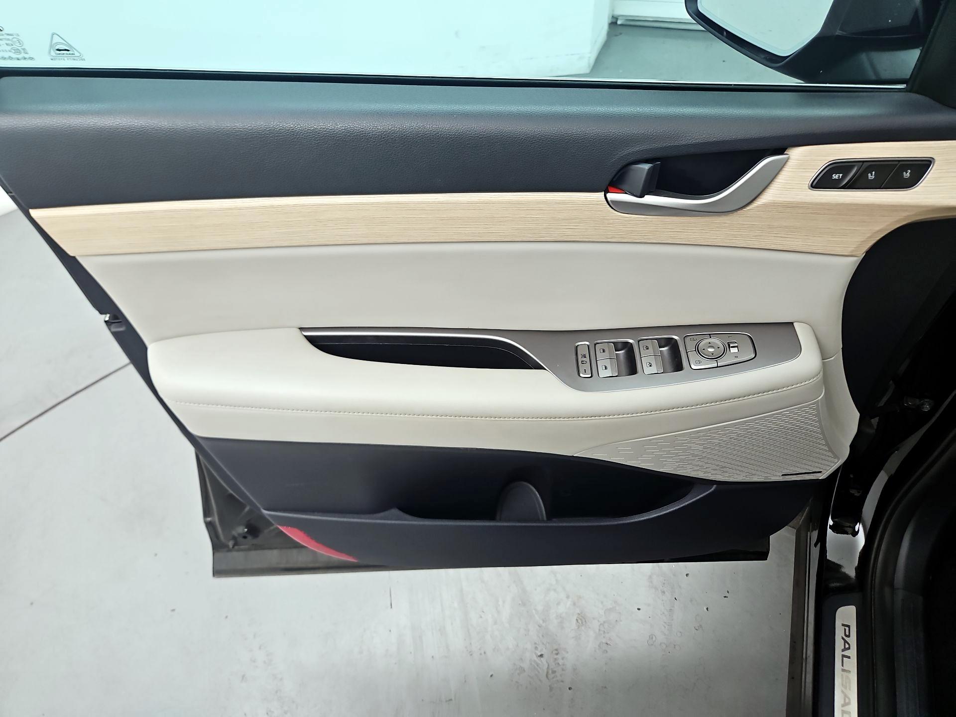 Thumbnail: 2023 Hyundai Palisade - 12