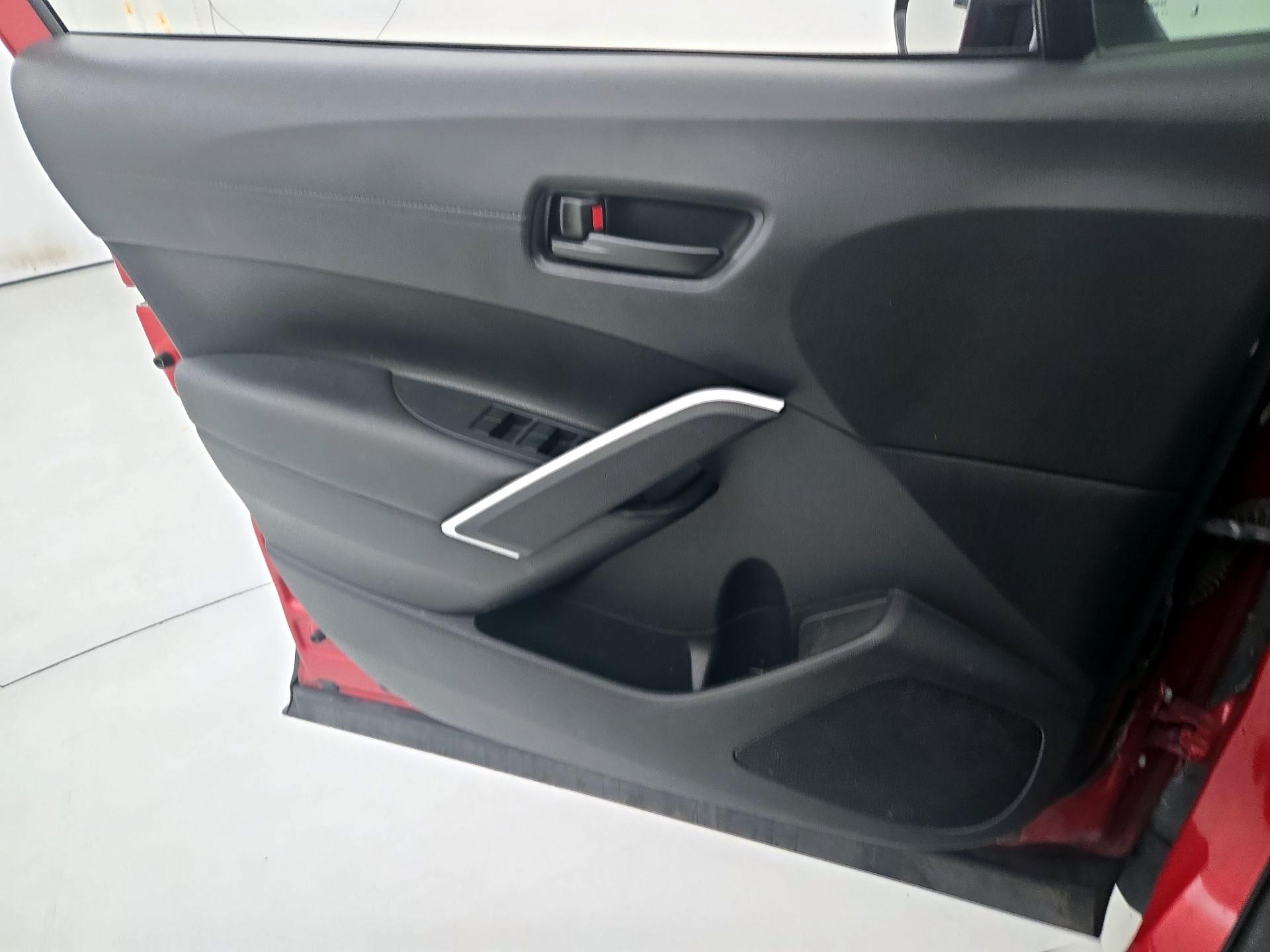 Thumbnail: 2023 Toyota Corolla Cross - 12