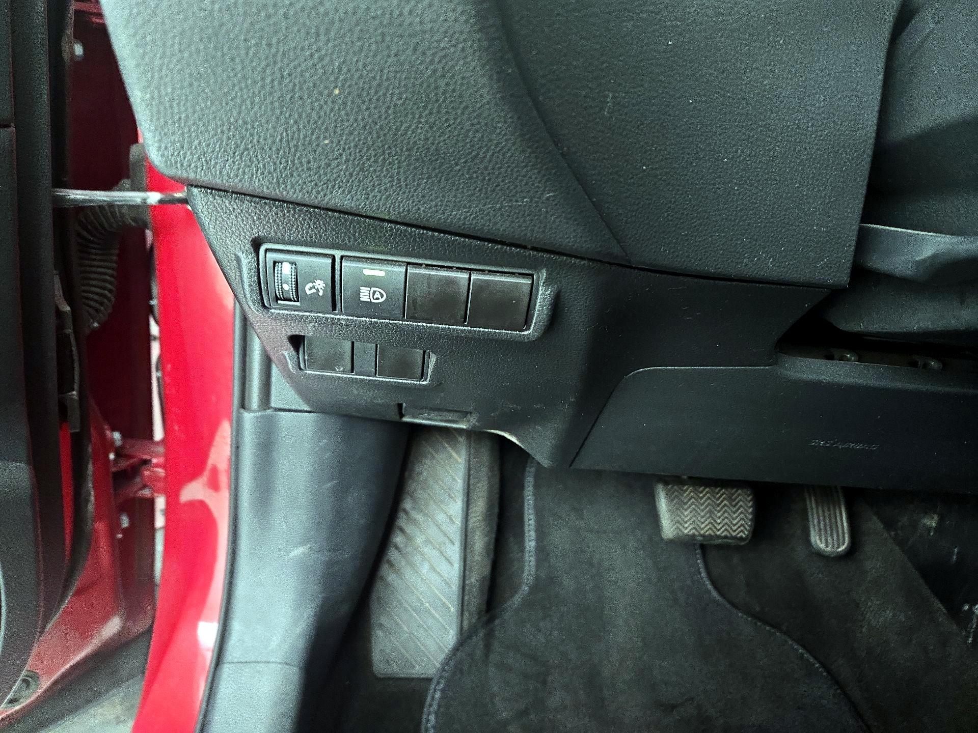 Thumbnail: 2023 Toyota Corolla Cross - 13