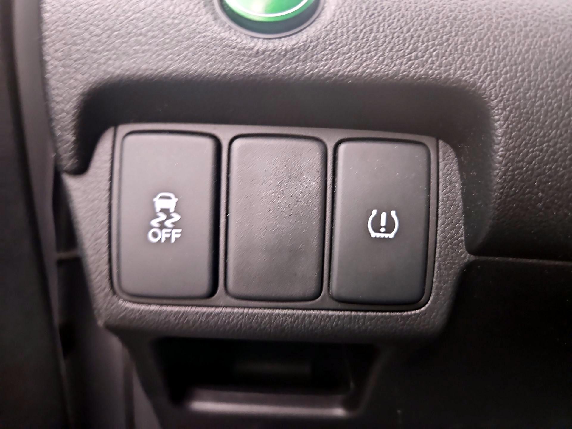 Thumbnail: 2016 Honda CR-V - 13