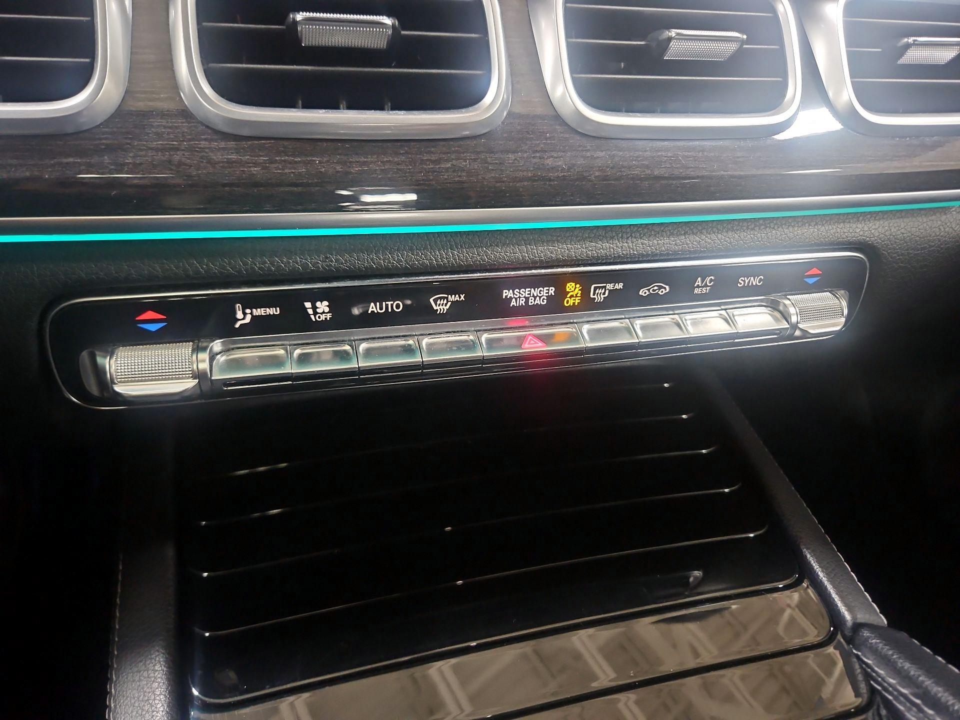 Thumbnail: 2020 Mercedes-Benz GLE - 15