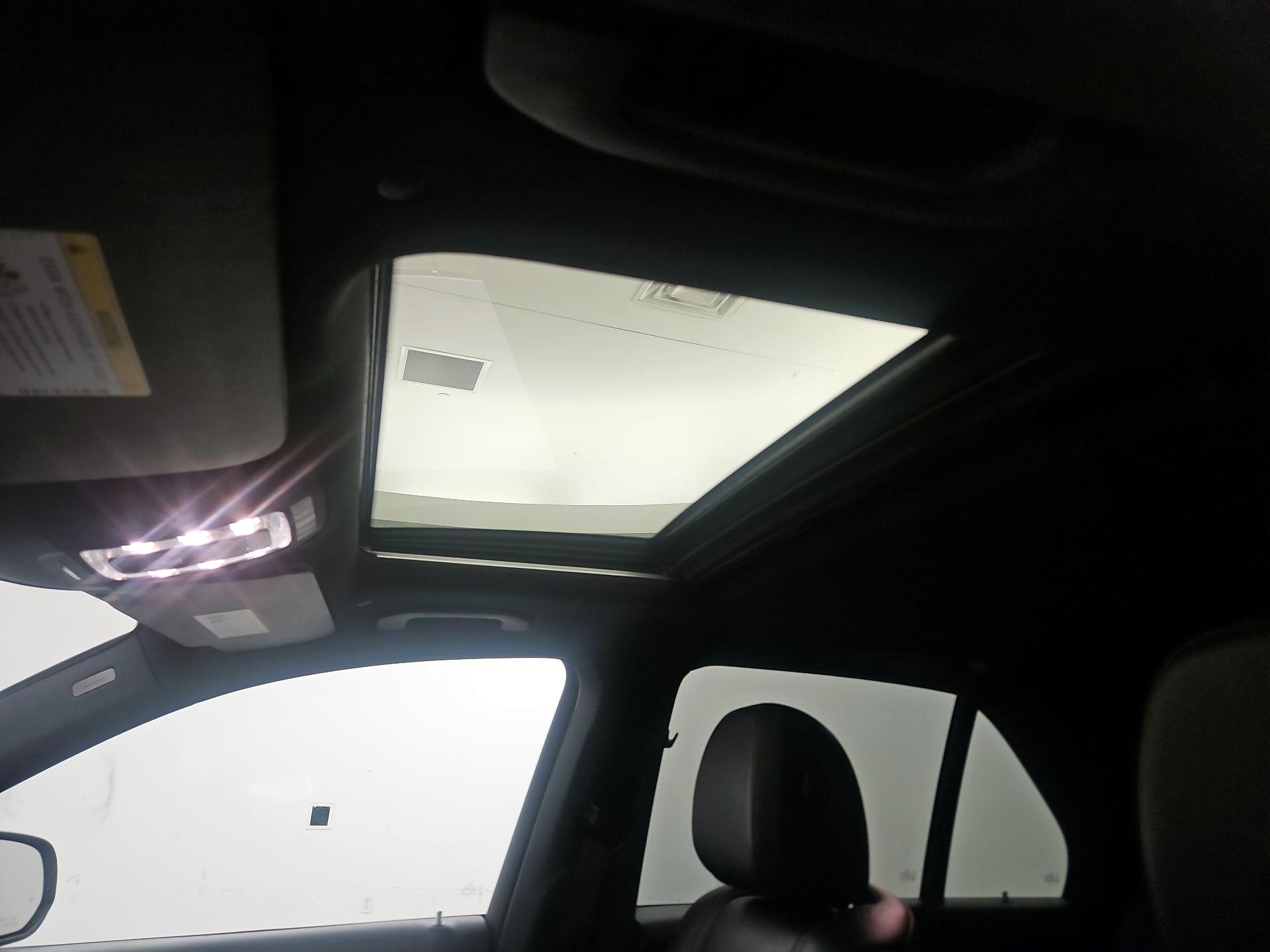 Thumbnail: 2020 Mercedes-Benz GLE - 17