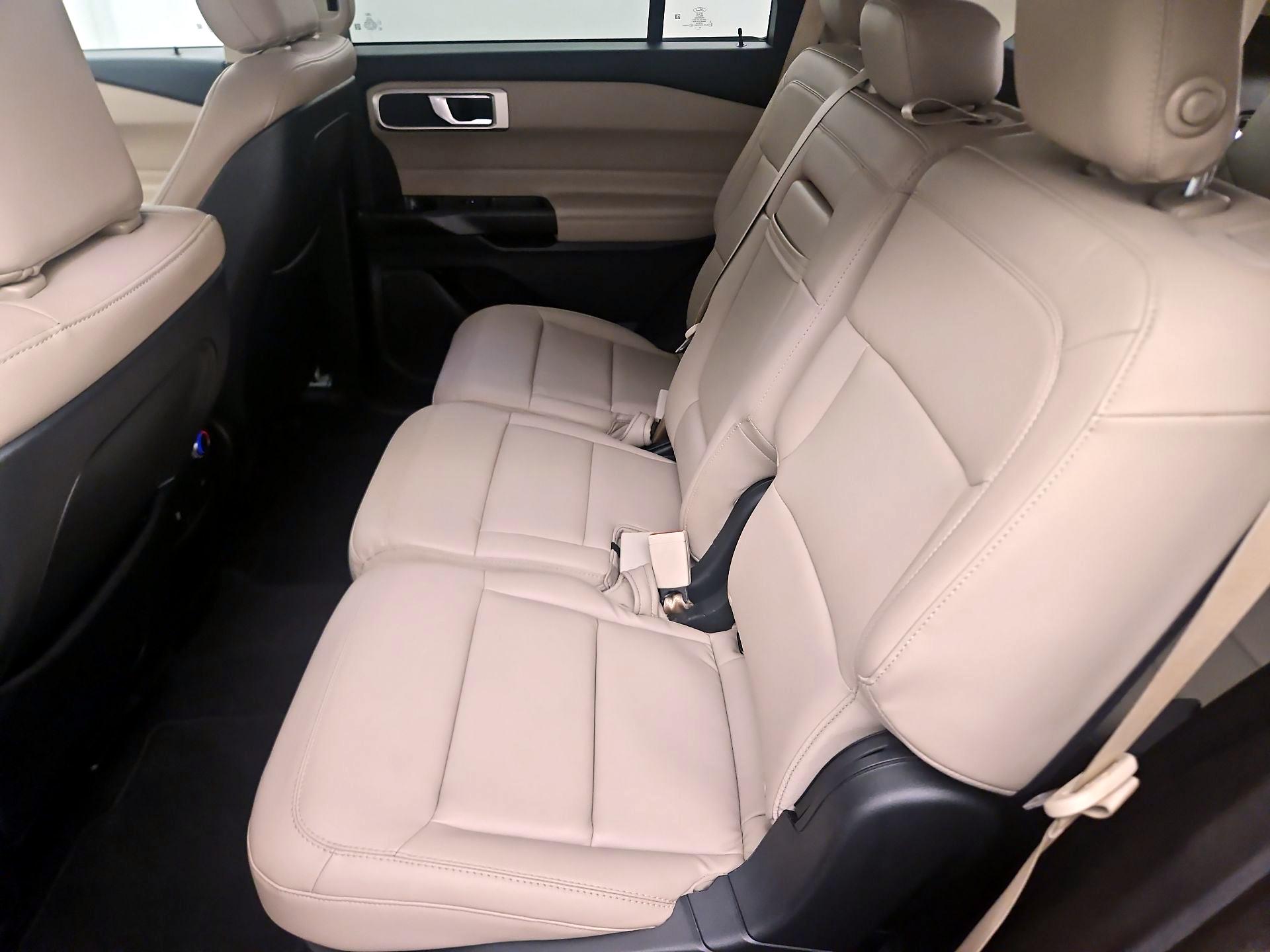 Thumbnail: 2020 Ford Explorer - 19