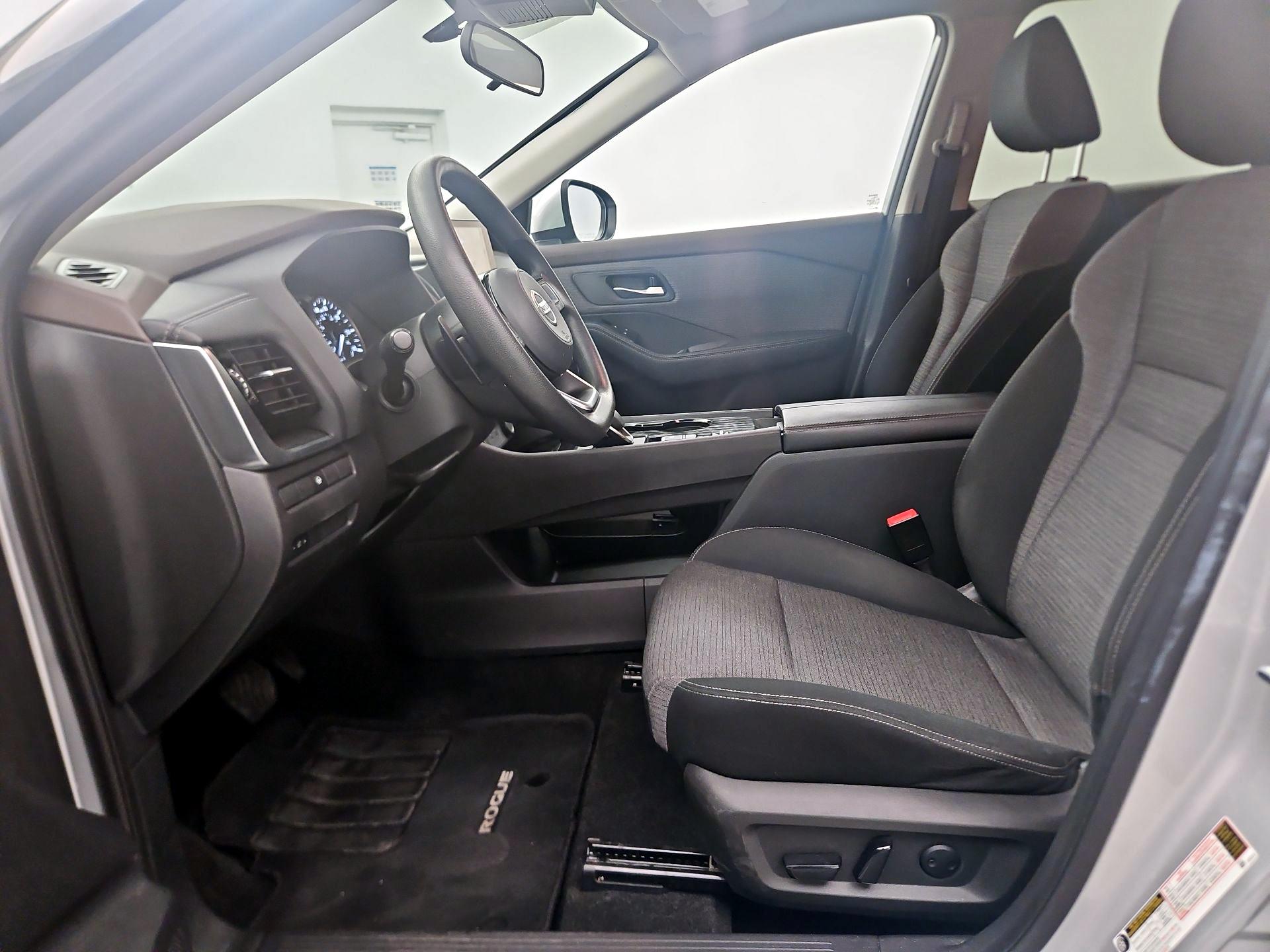 Thumbnail: 2021 Nissan Rogue - 11