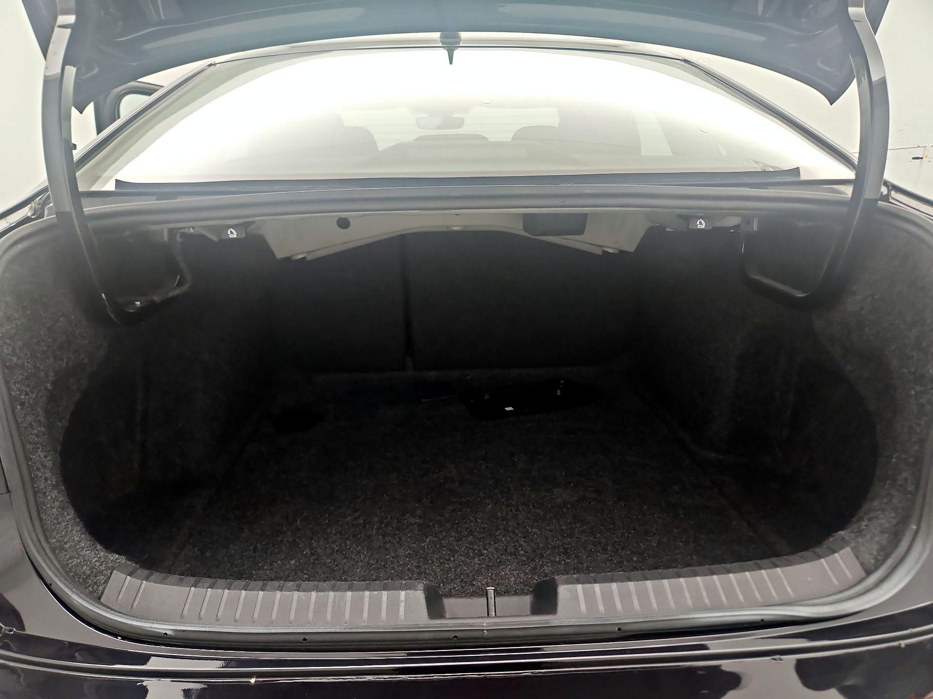 Thumbnail: 2024 Volkswagen Jetta - 18