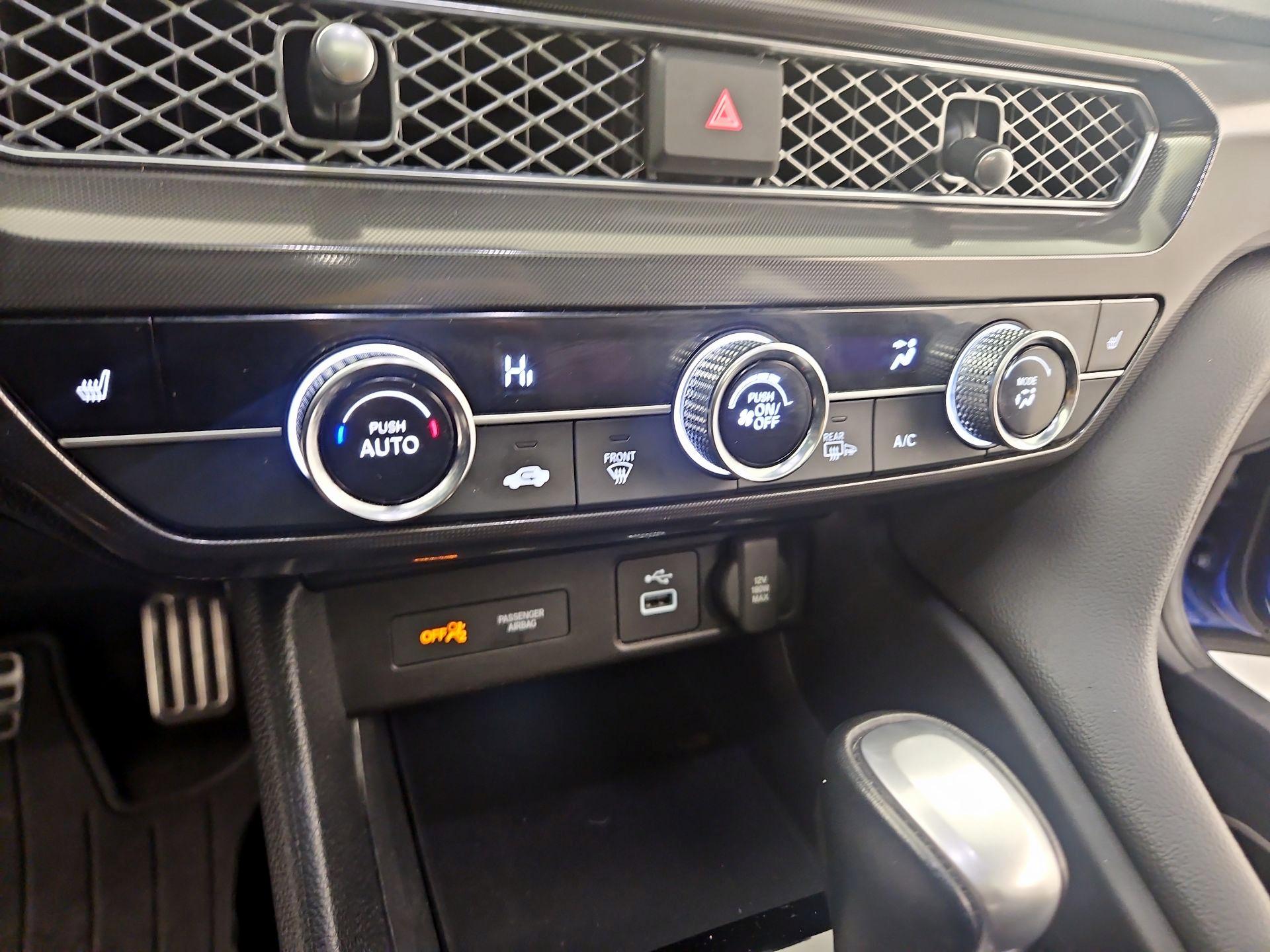 Thumbnail: 2023 Acura Integra - 16