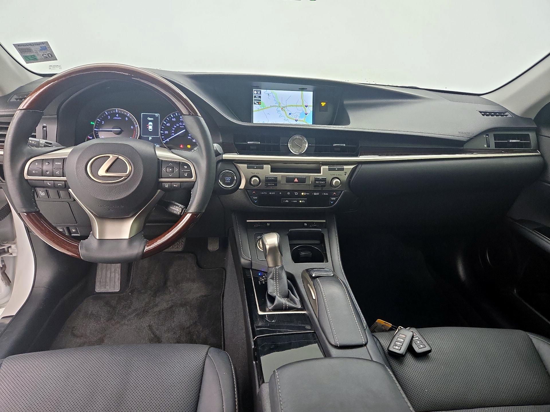 Thumbnail: 2018 Lexus ES - 9