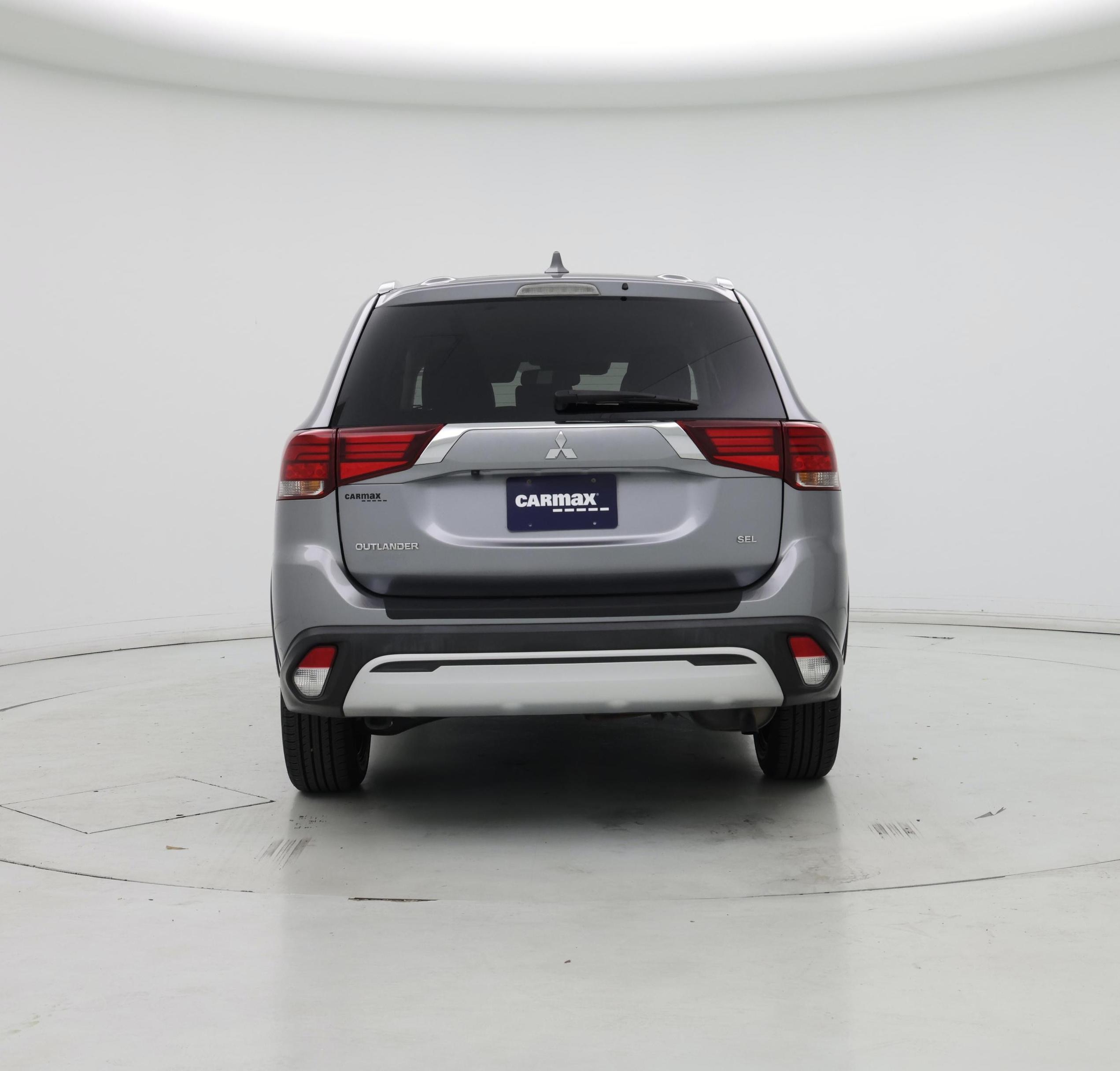 Thumbnail: 2020 Mitsubishi Outlander - 6