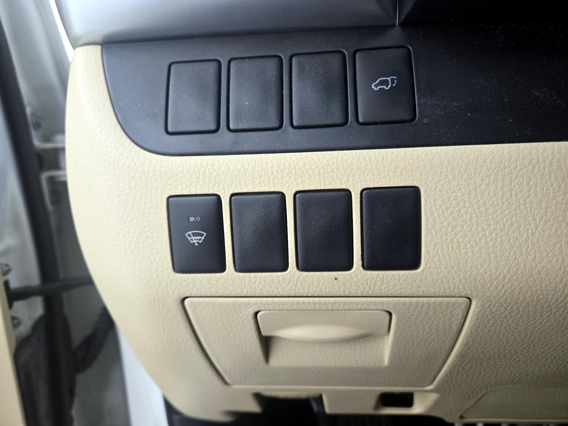 Thumbnail: 2015 Toyota Highlander - 13