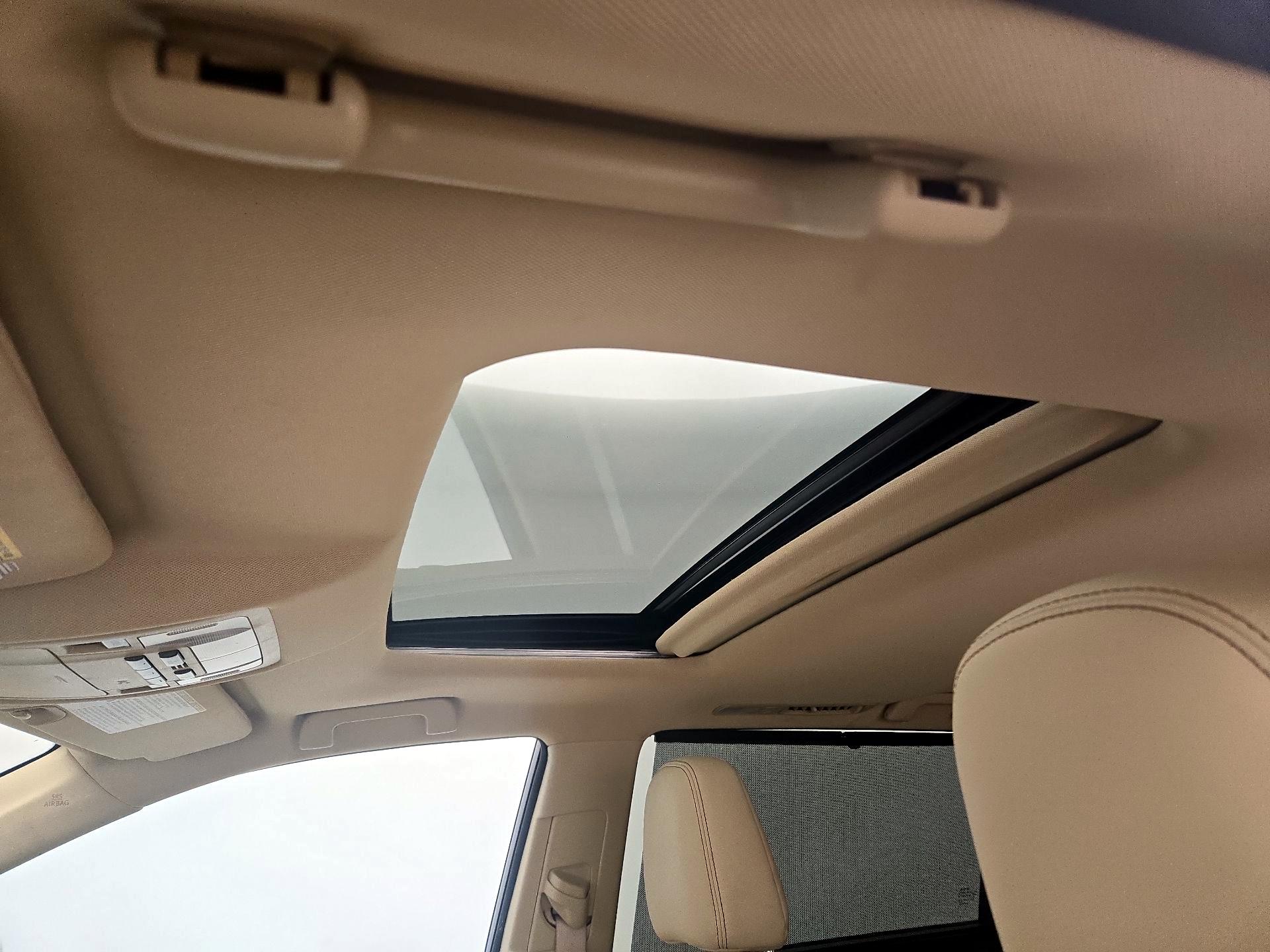 Thumbnail: 2015 Toyota Highlander - 19