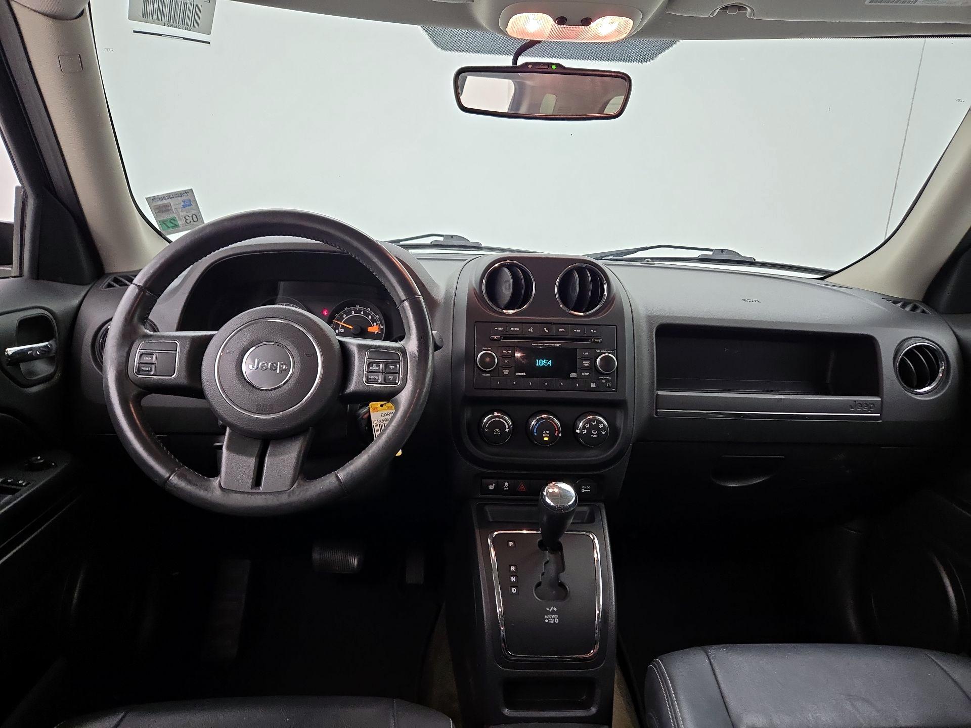 Thumbnail: 2016 Jeep Patriot - 9