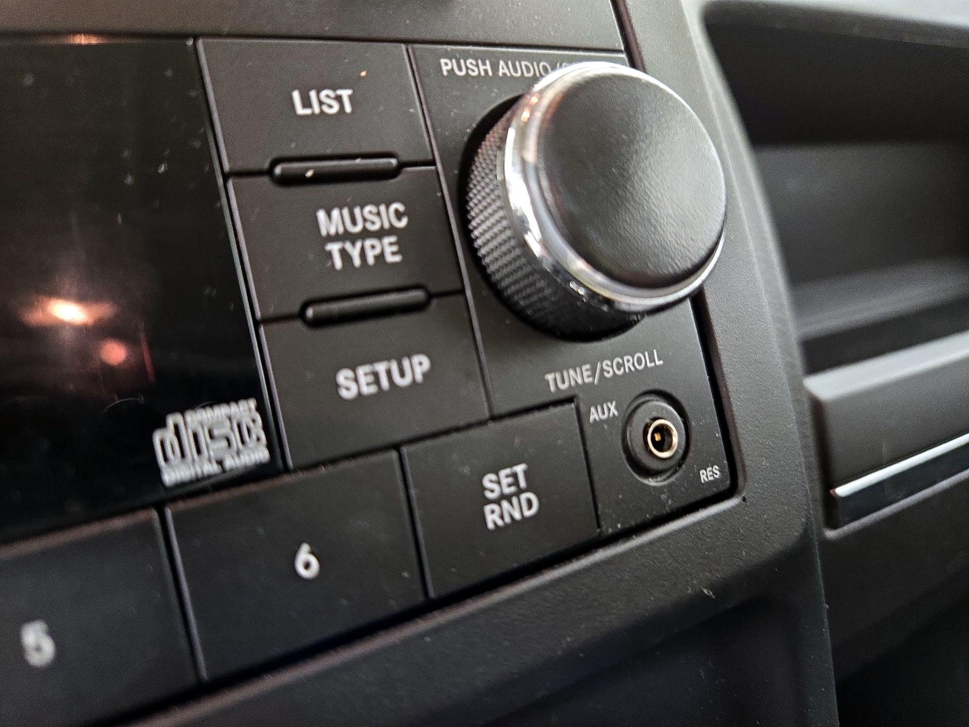 Thumbnail: 2016 Jeep Patriot - 17