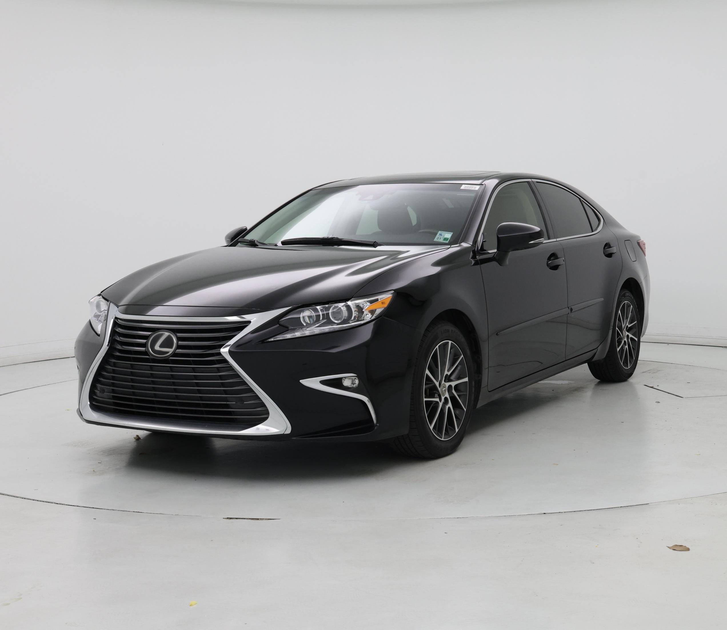 Thumbnail: 2016 Lexus ES - 4
