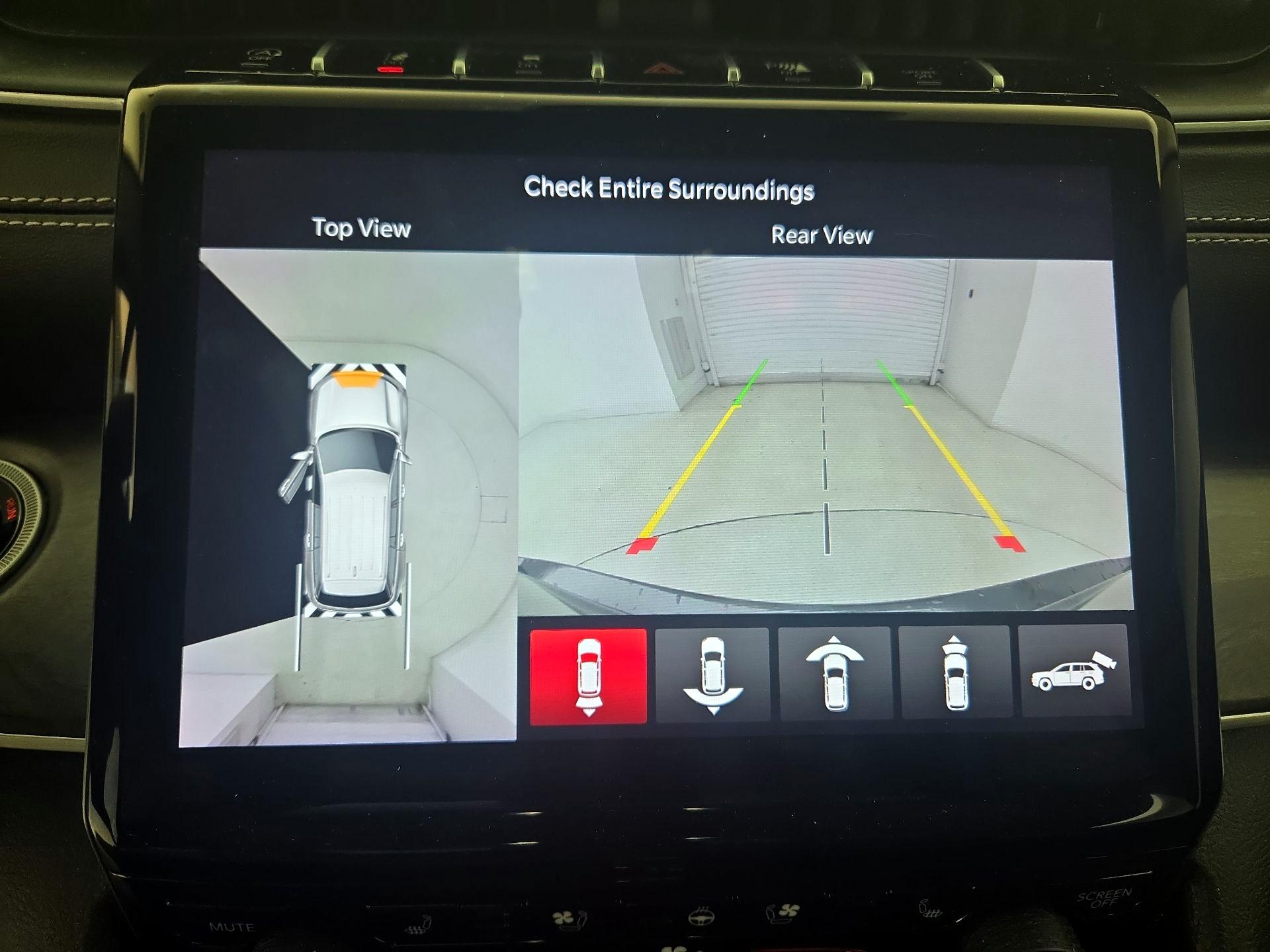 Thumbnail: 2023 Jeep Grand Cherokee - 15