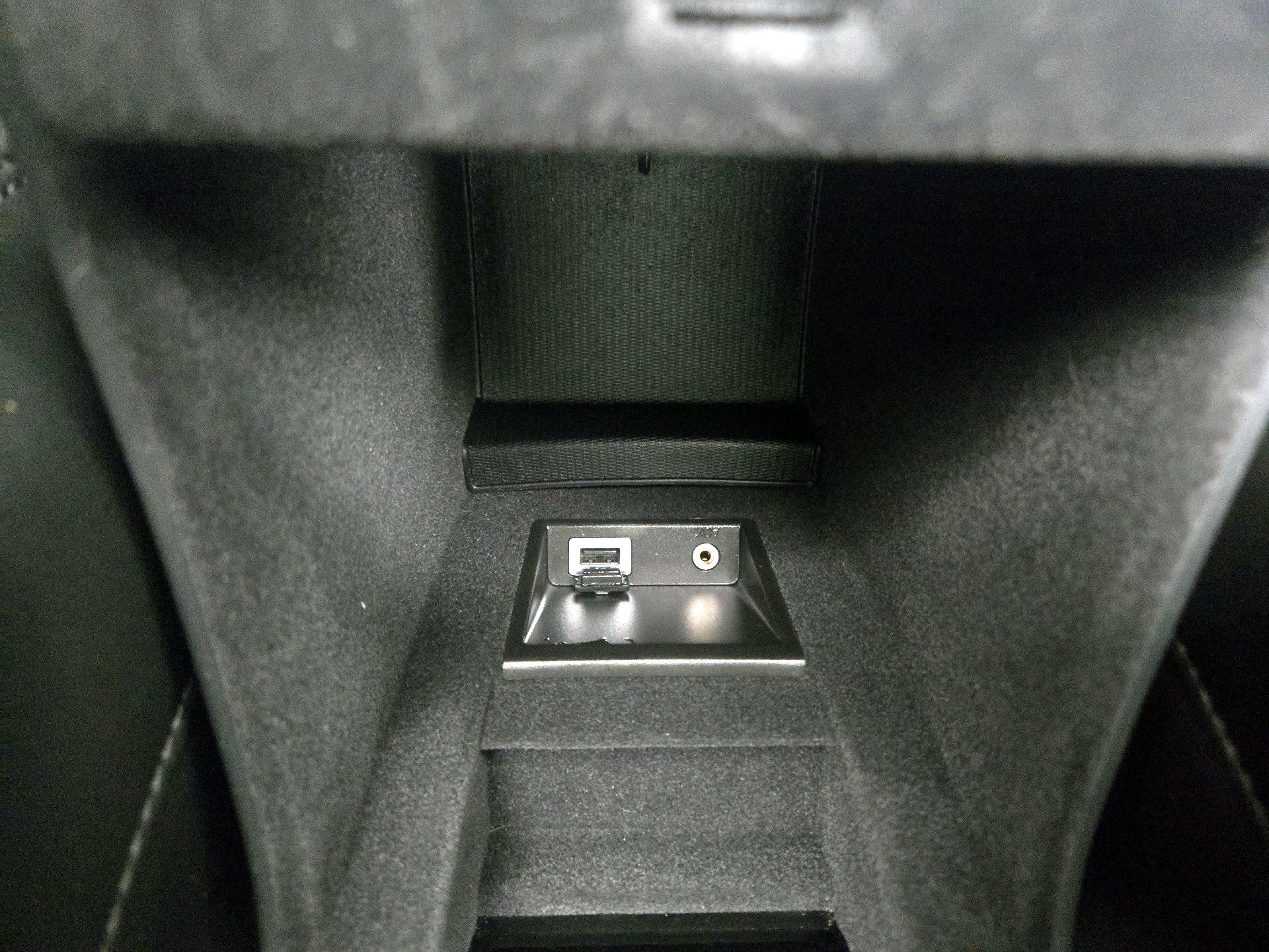 Thumbnail: 2016 Volvo XC60 - 18