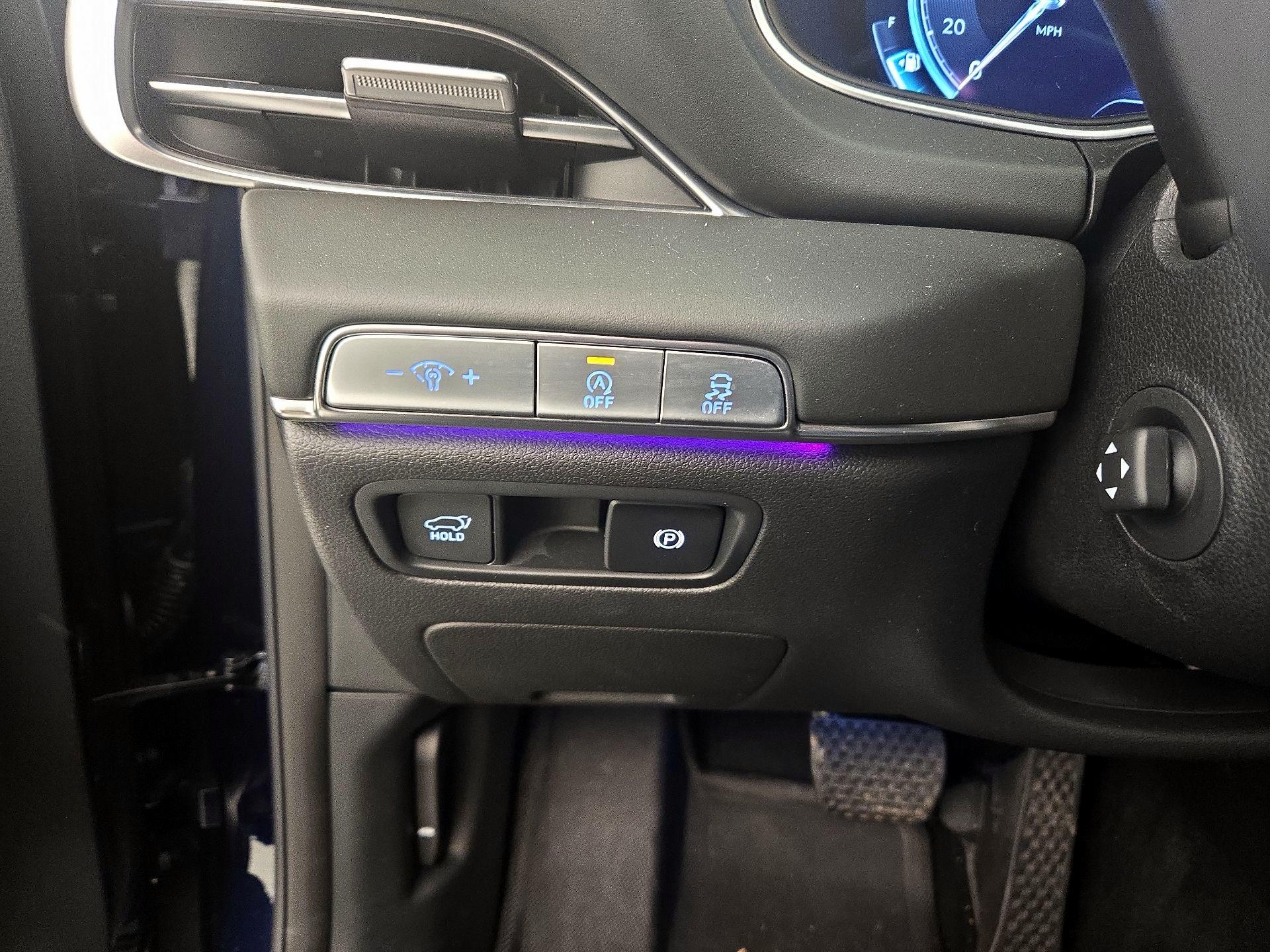 Thumbnail: 2023 Genesis GV80 - 13