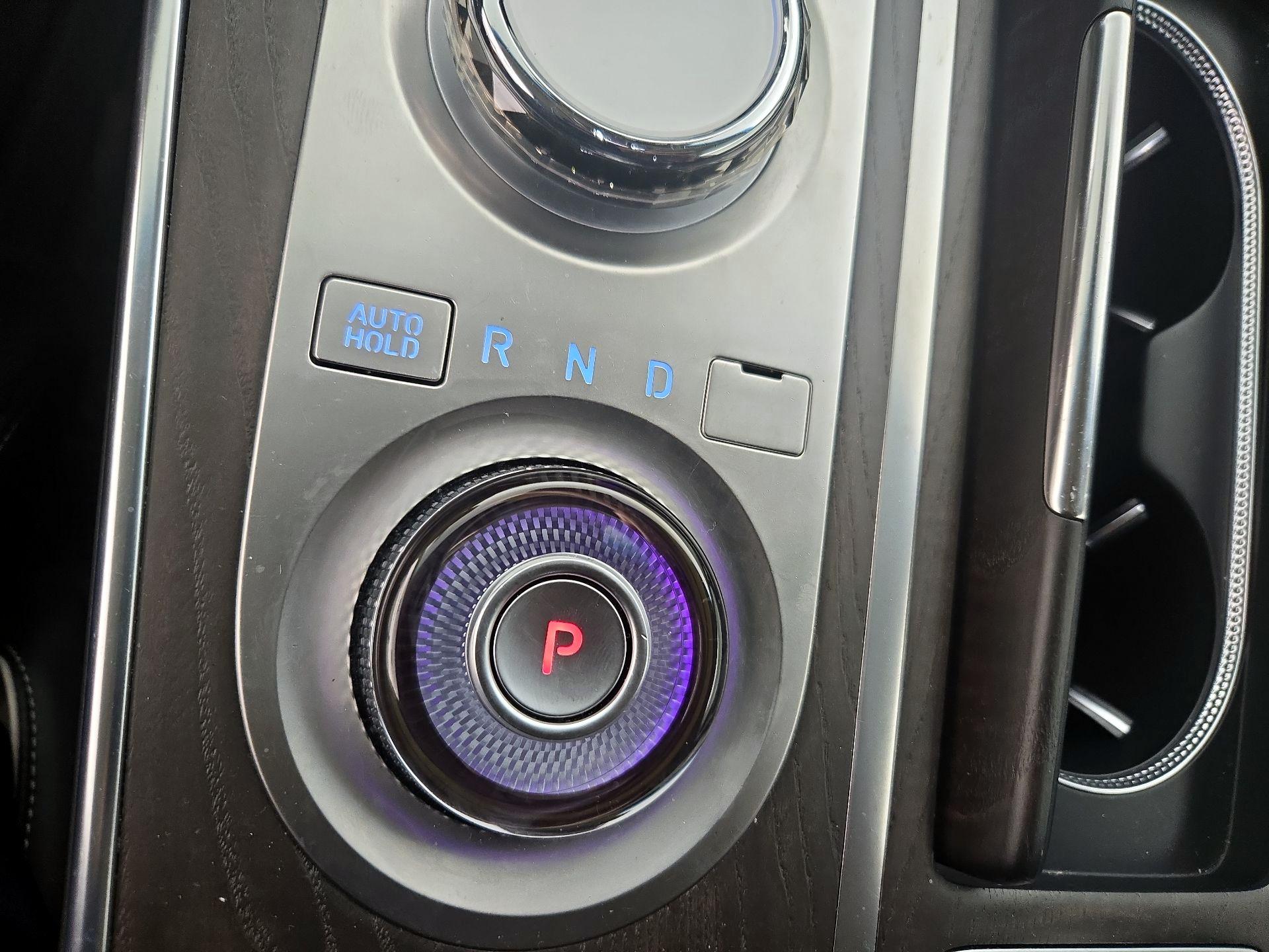 Thumbnail: 2023 Genesis GV80 - 18