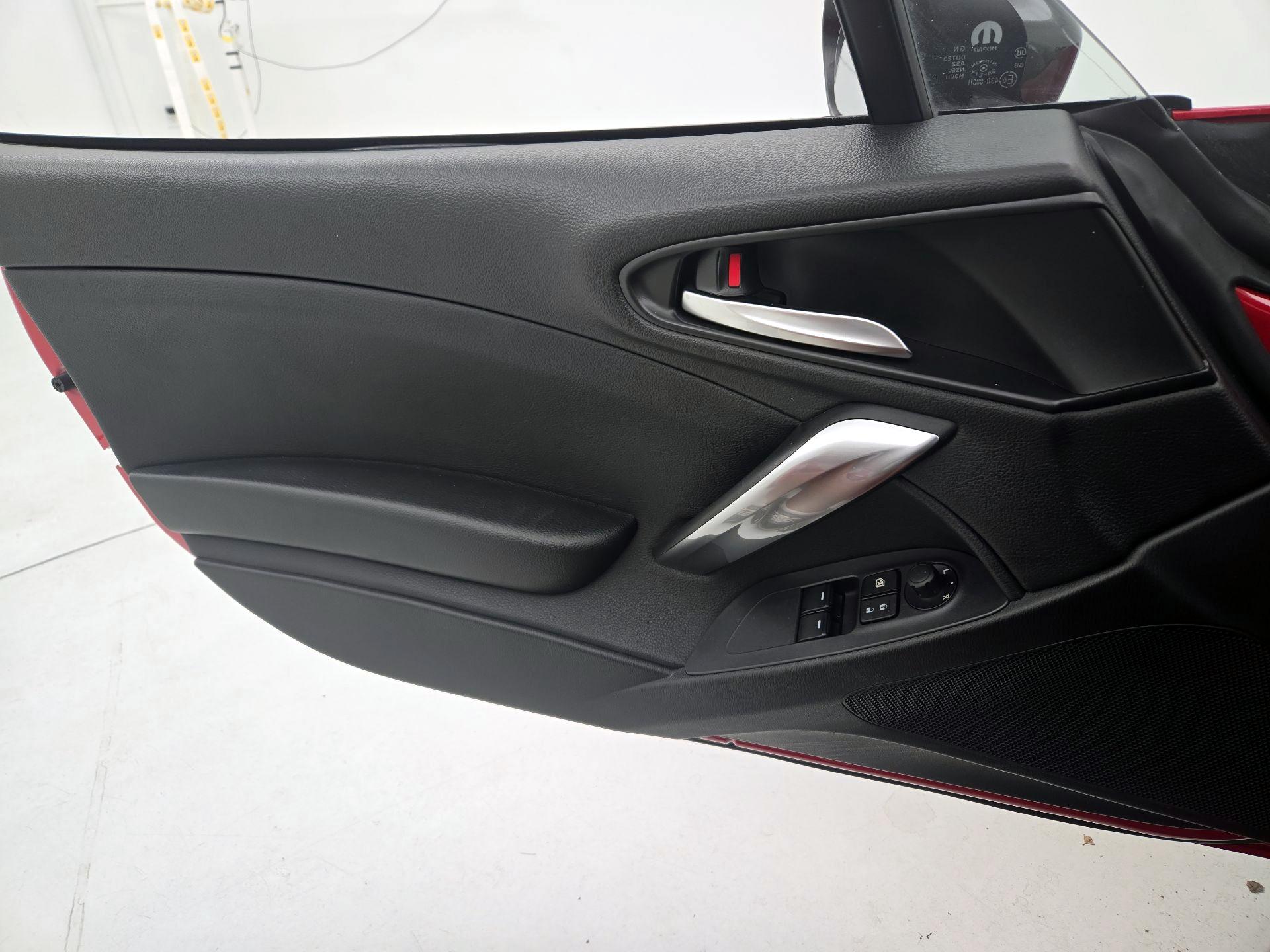 Thumbnail: 2018 Fiat 124 Spider - 12