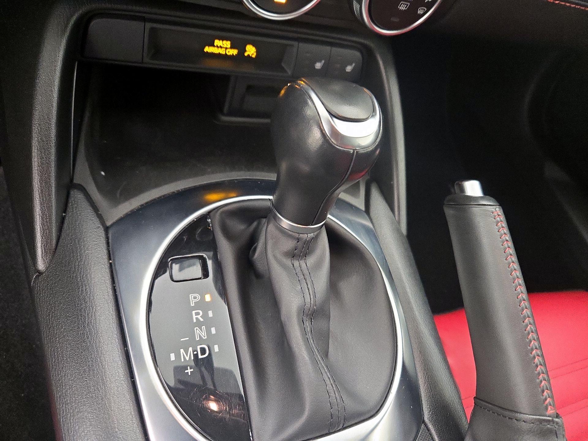 Thumbnail: 2018 Fiat 124 Spider - 17