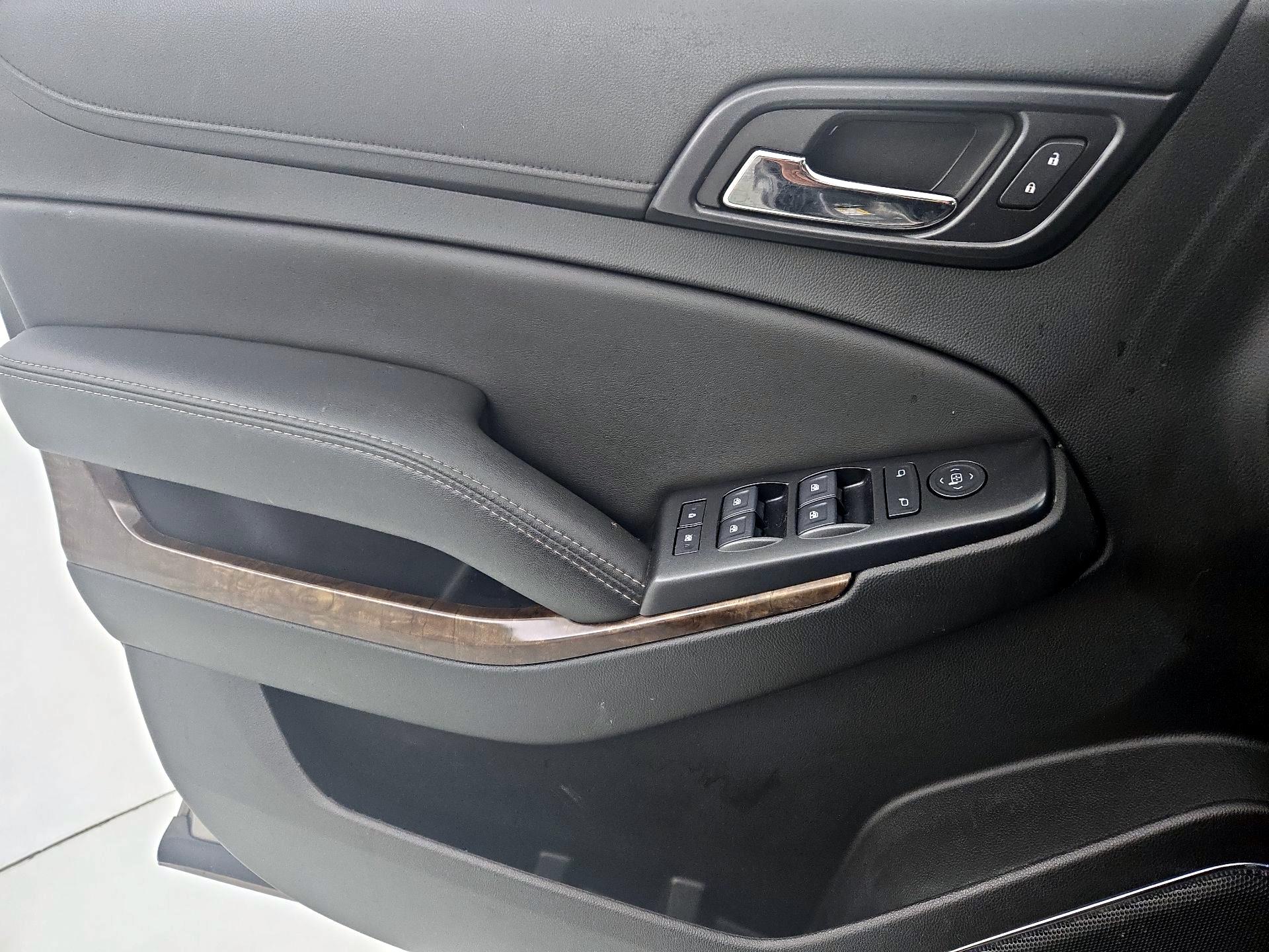 Thumbnail: 2017 Chevrolet Tahoe - 12