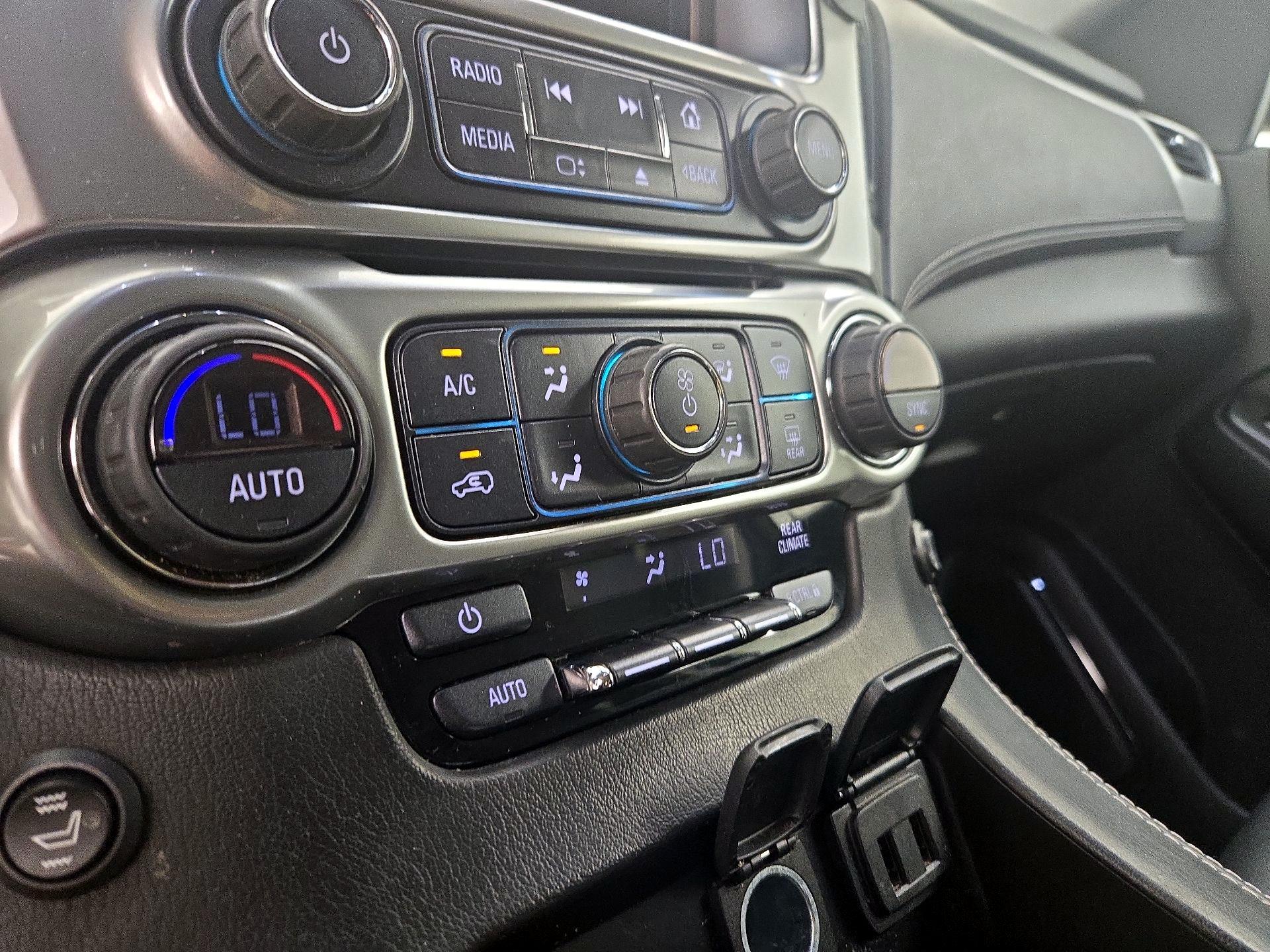 Thumbnail: 2017 Chevrolet Tahoe - 16