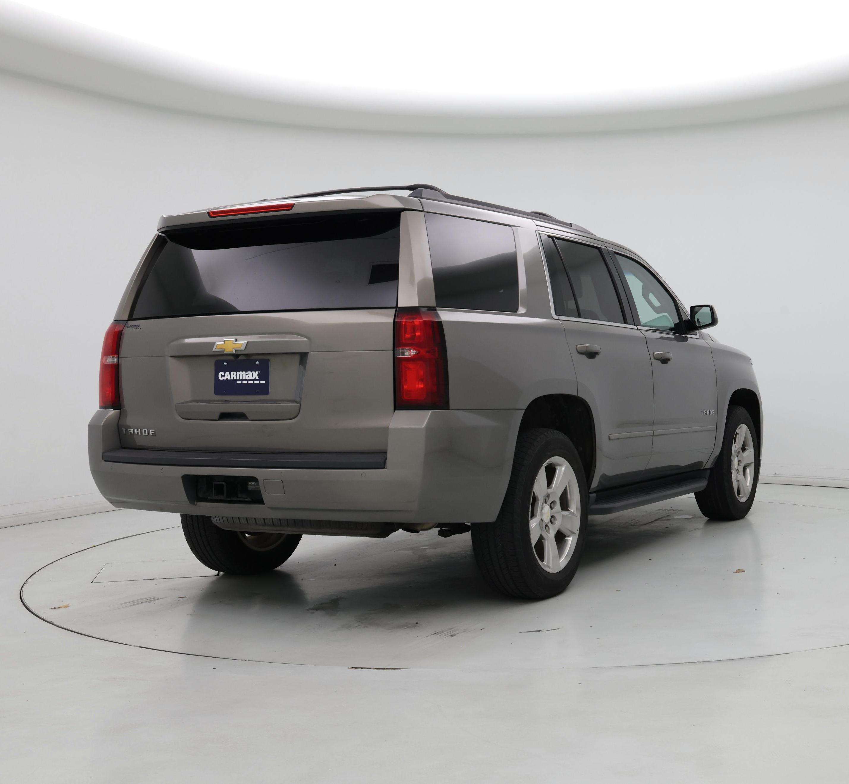 Thumbnail: 2017 Chevrolet Tahoe - 8