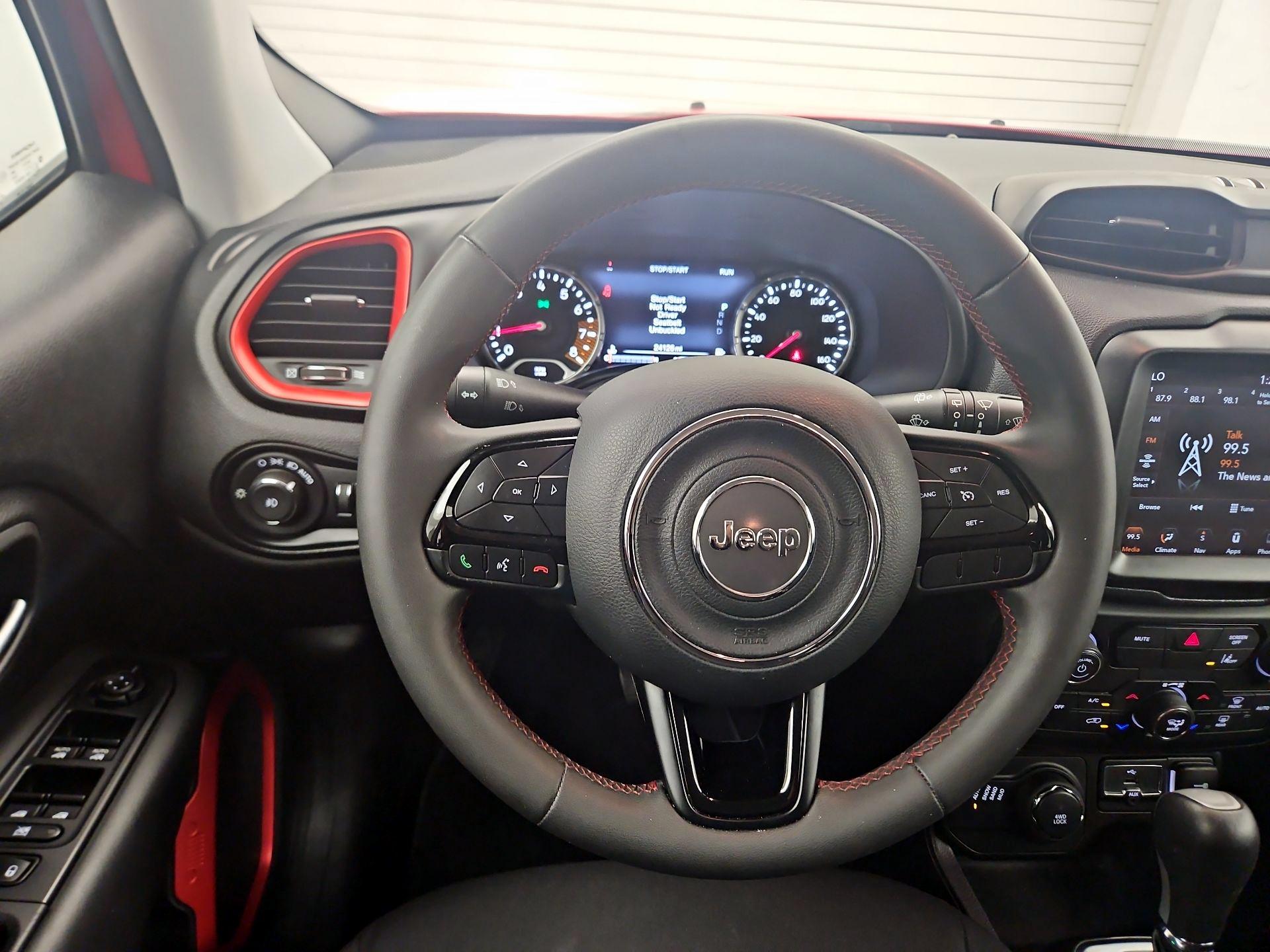 Thumbnail: 2022 Jeep Renegade - 10