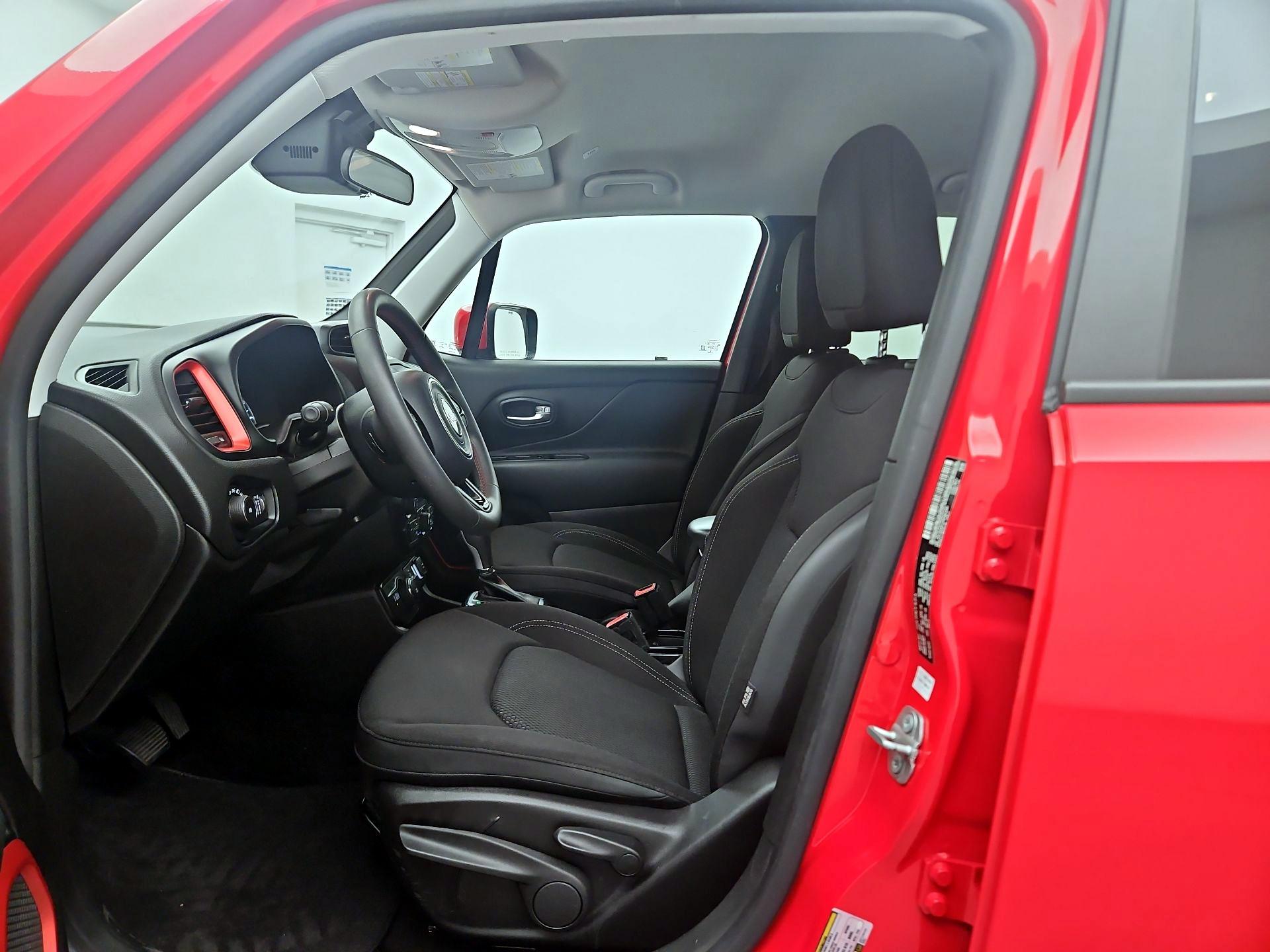 Thumbnail: 2022 Jeep Renegade - 11