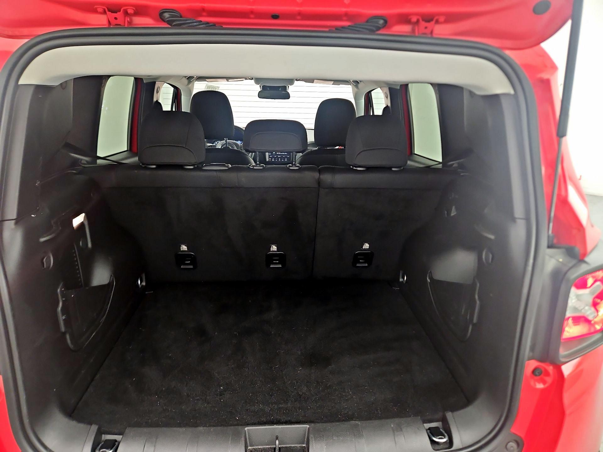 Thumbnail: 2022 Jeep Renegade - 20