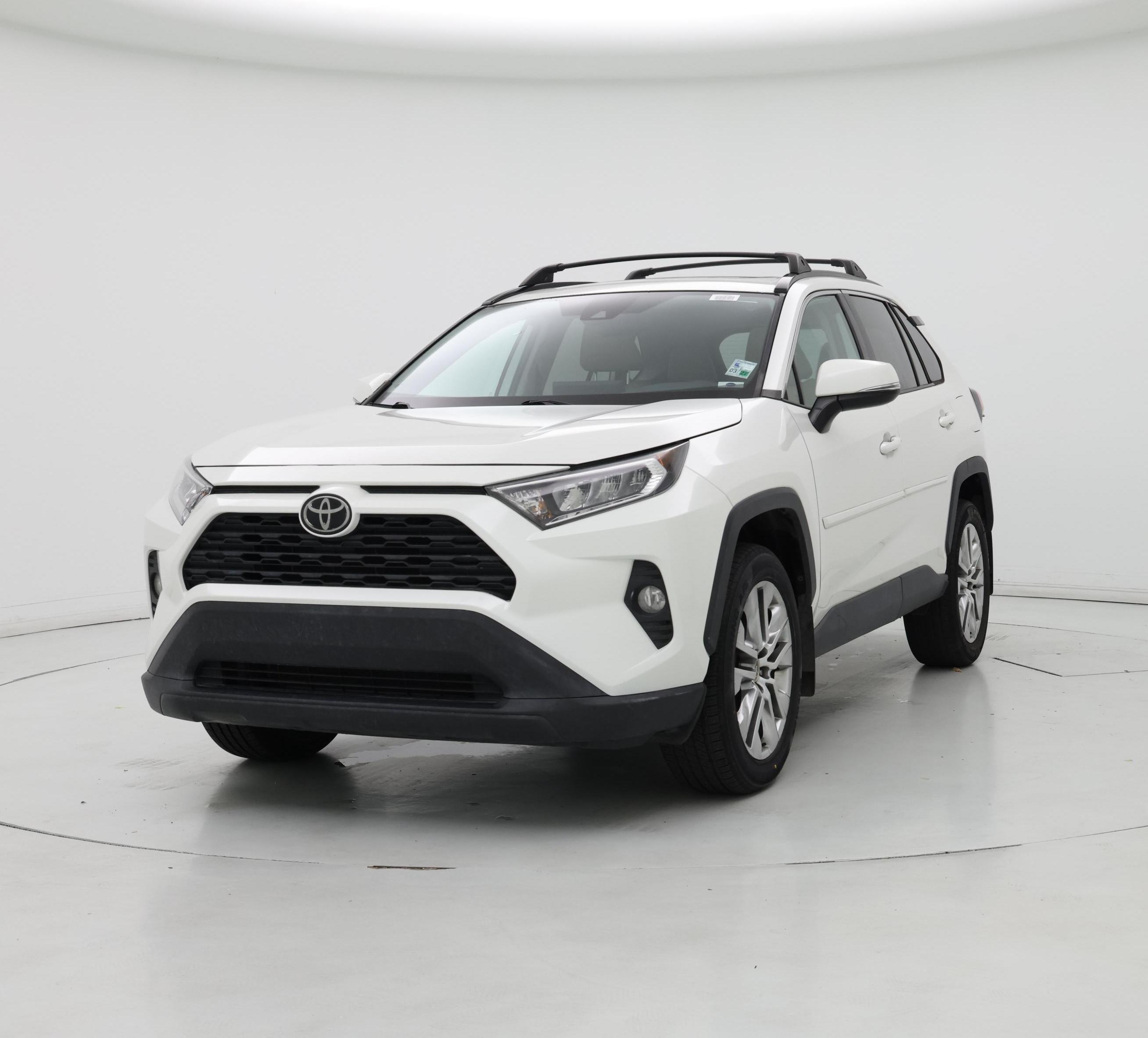 Thumbnail: 2021 Toyota RAV4 - 4