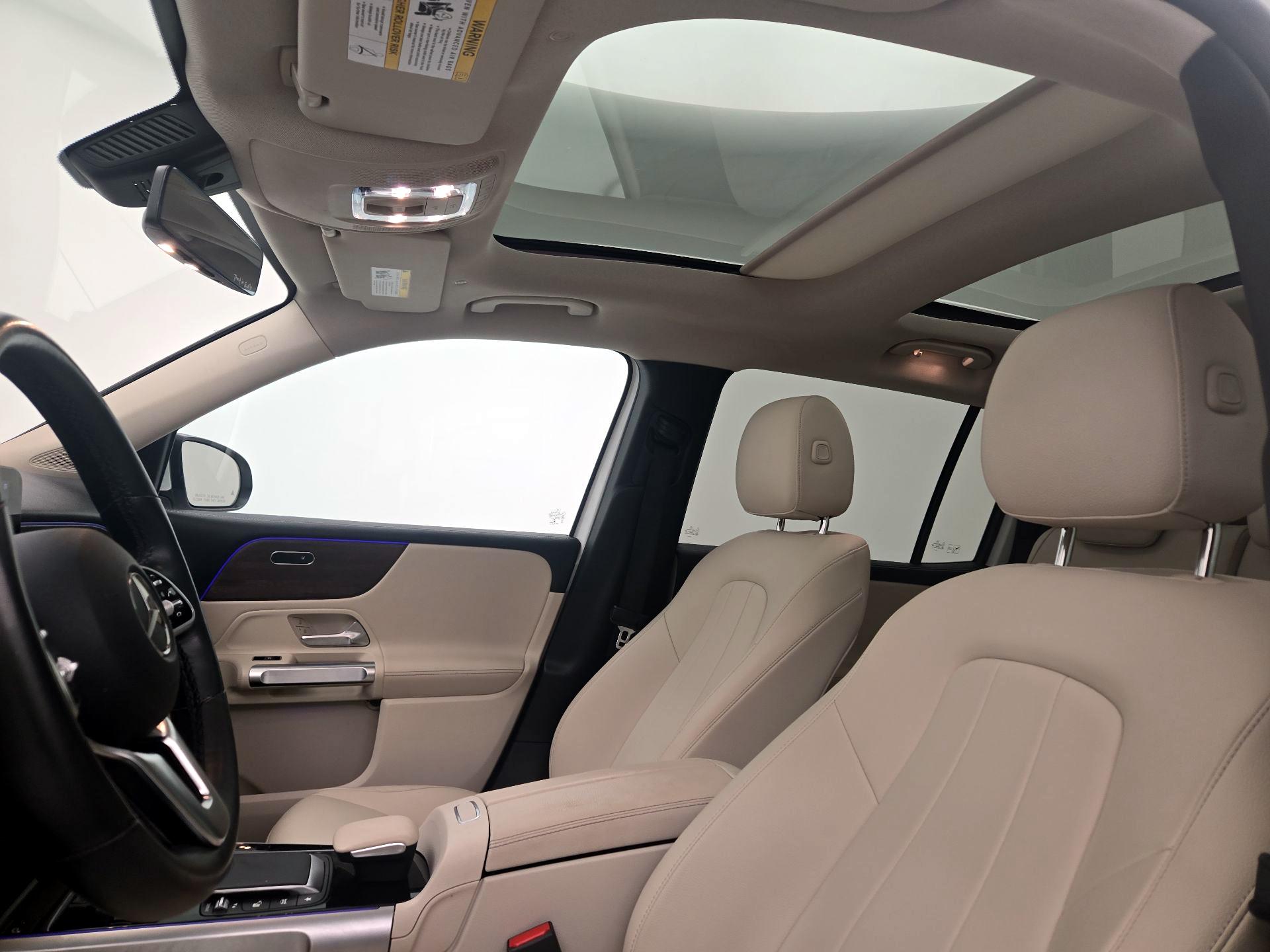 Thumbnail: 2022 Mercedes-Benz GLB - 19