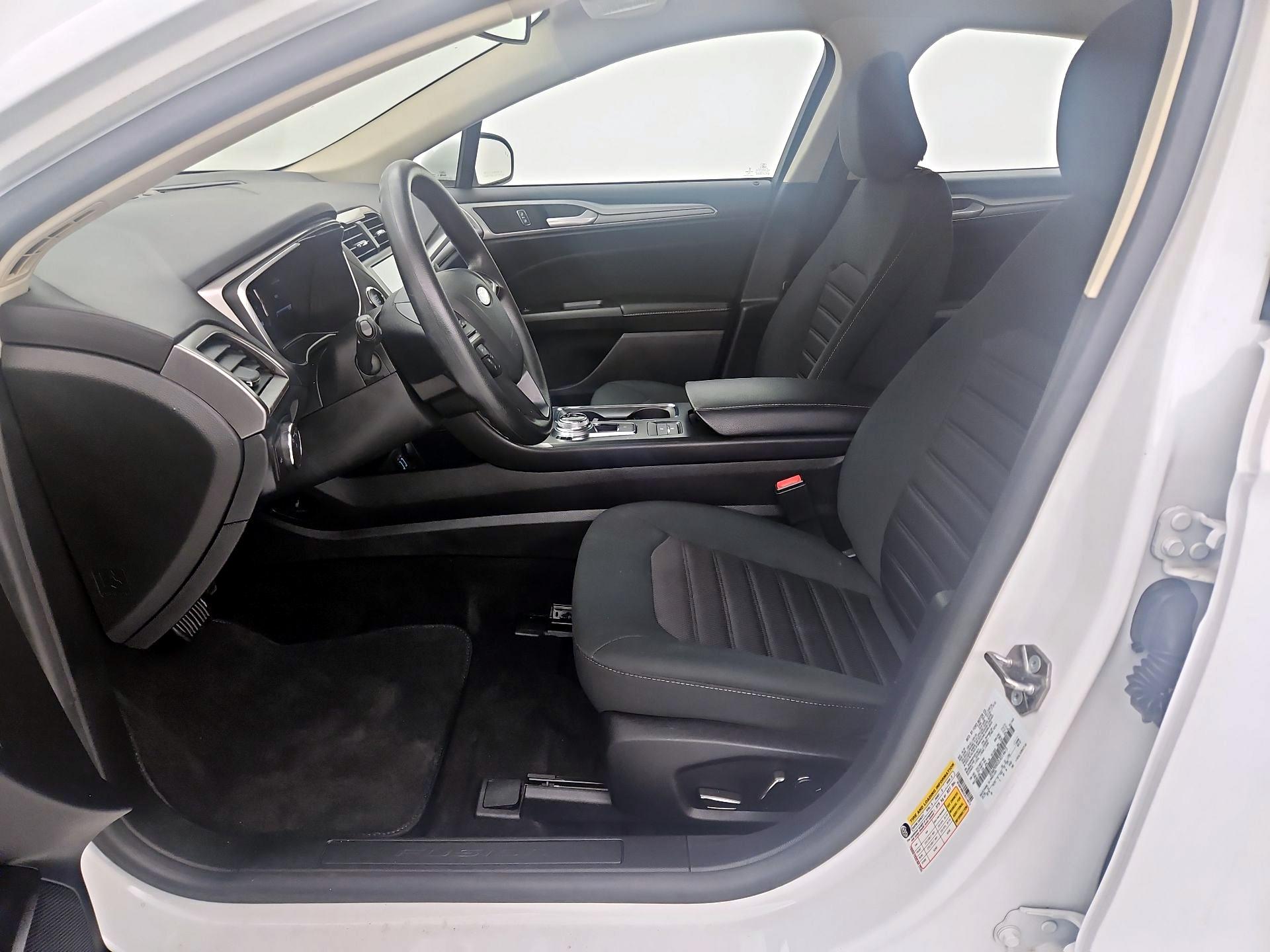 Thumbnail: 2020 Ford Fusion - 11