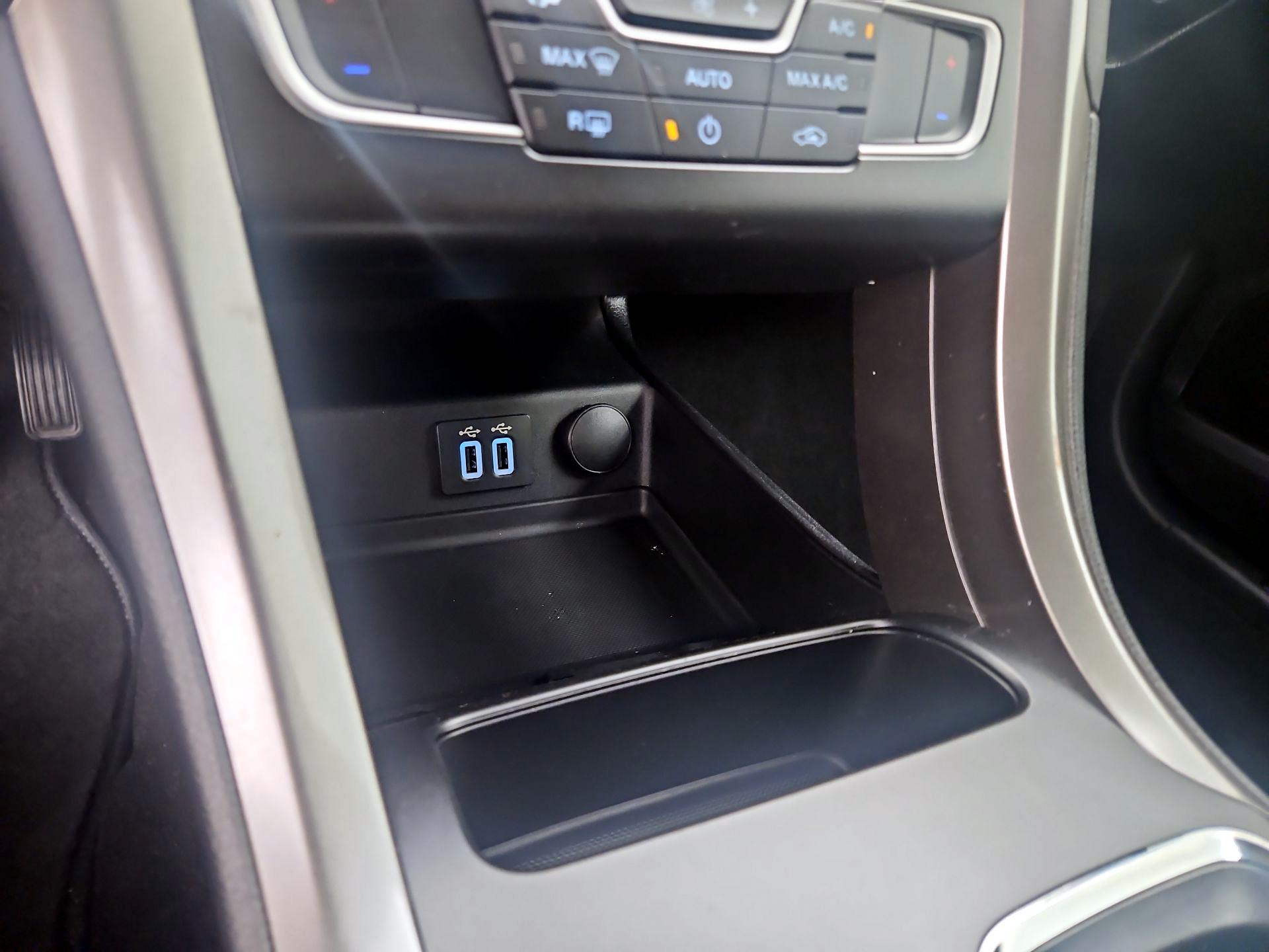 Thumbnail: 2020 Ford Fusion - 18