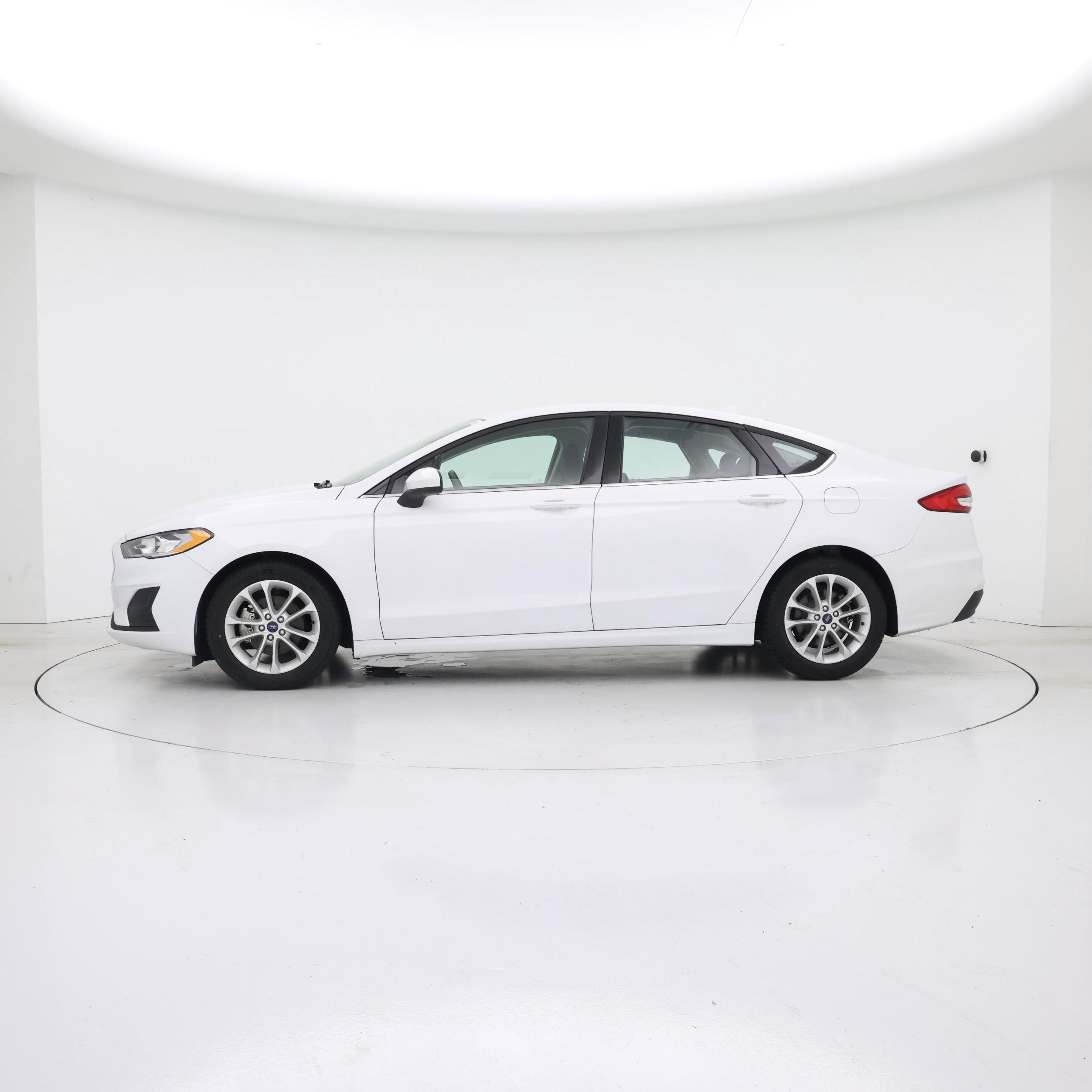 Thumbnail: 2020 Ford Fusion - 3