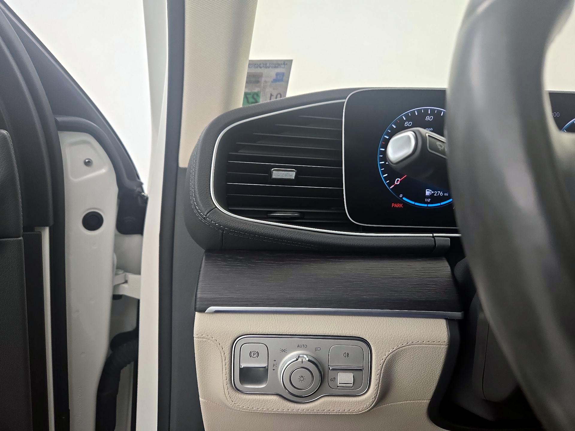 Thumbnail: 2020 Mercedes-Benz GLE - 13