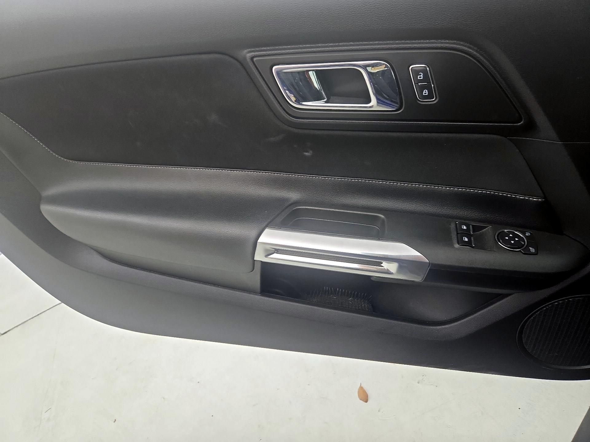 Thumbnail: 2016 Ford Mustang - 12