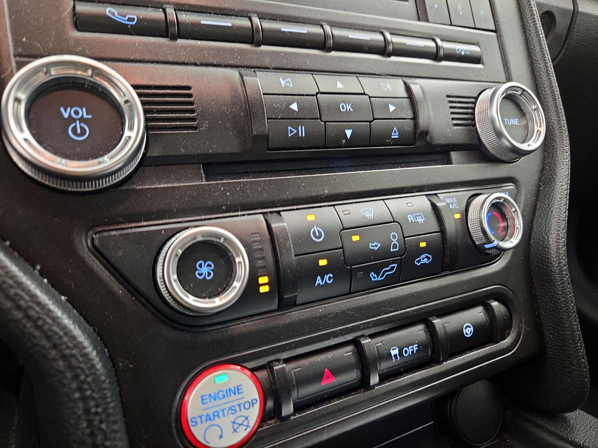 Thumbnail: 2016 Ford Mustang - 16