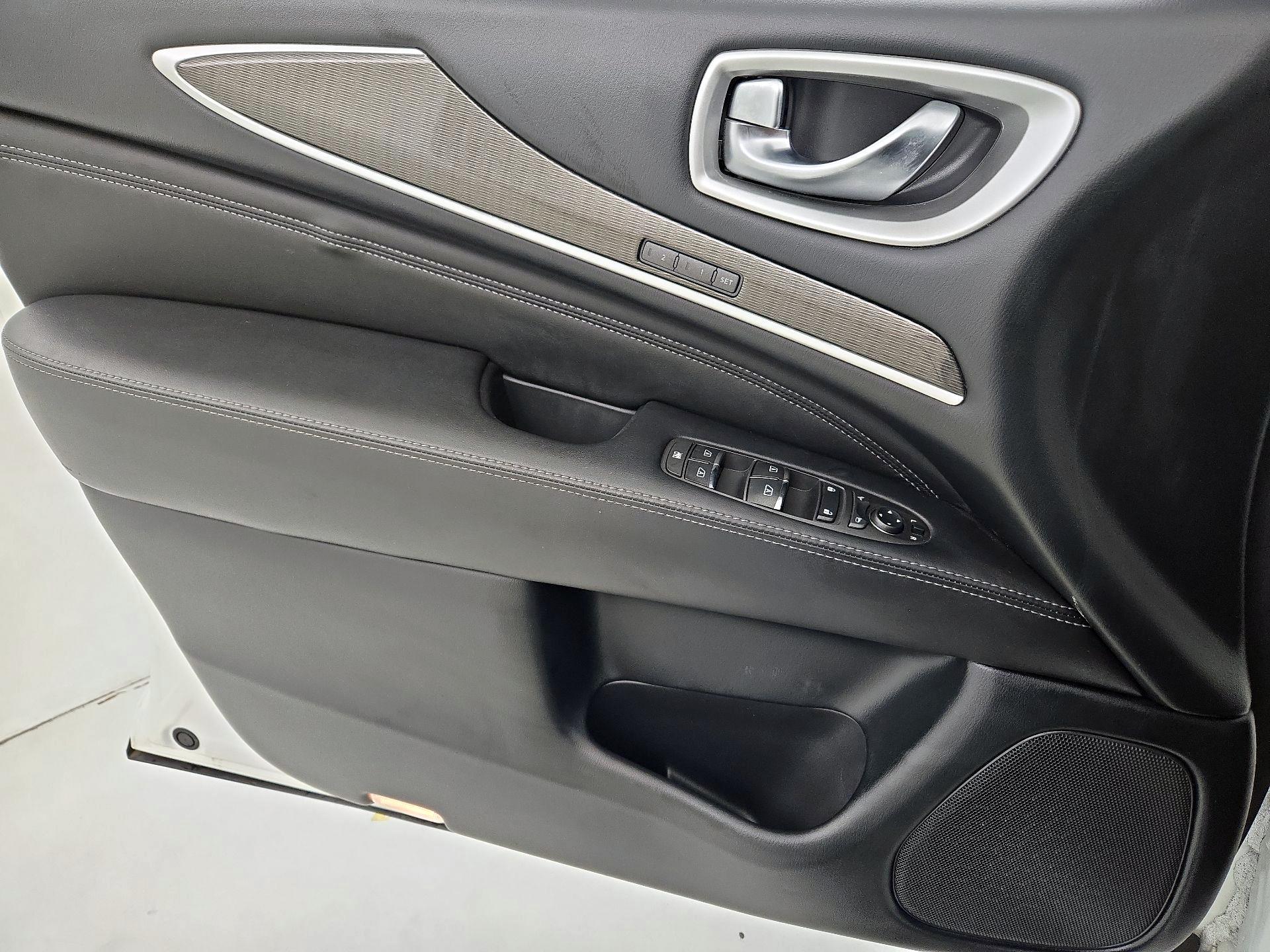 Thumbnail: 2020 INFINITI QX60 - 12