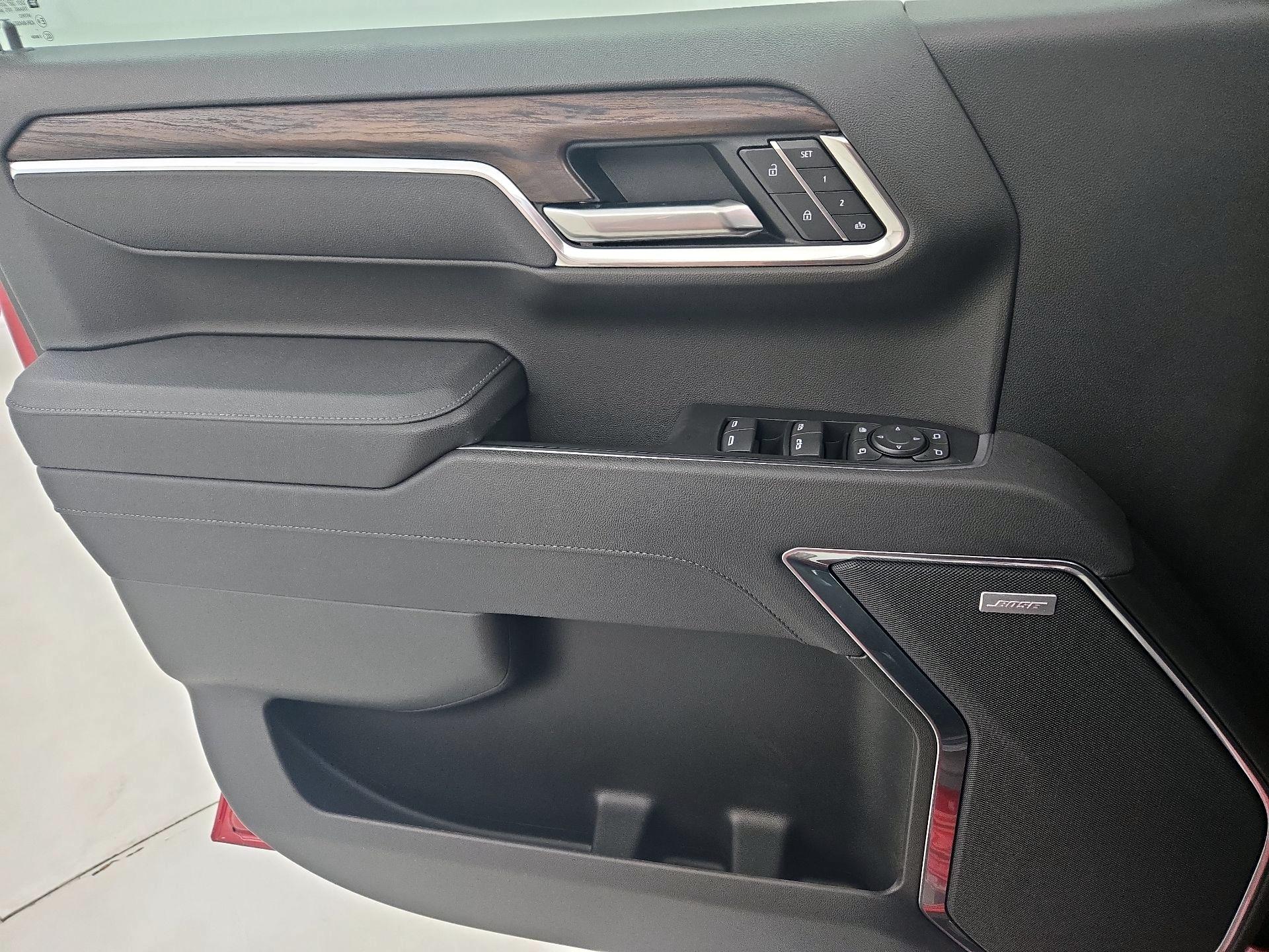 Thumbnail: 2025 GMC Sierra 1500 - 12