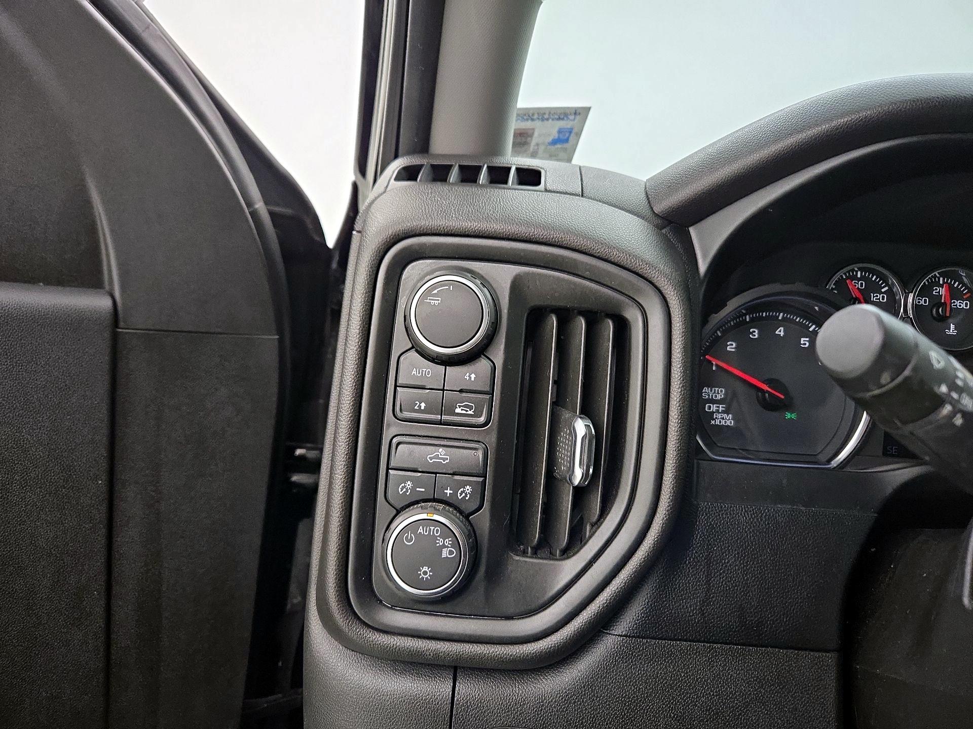 Thumbnail: 2022 Chevrolet Silverado 1500 - 13